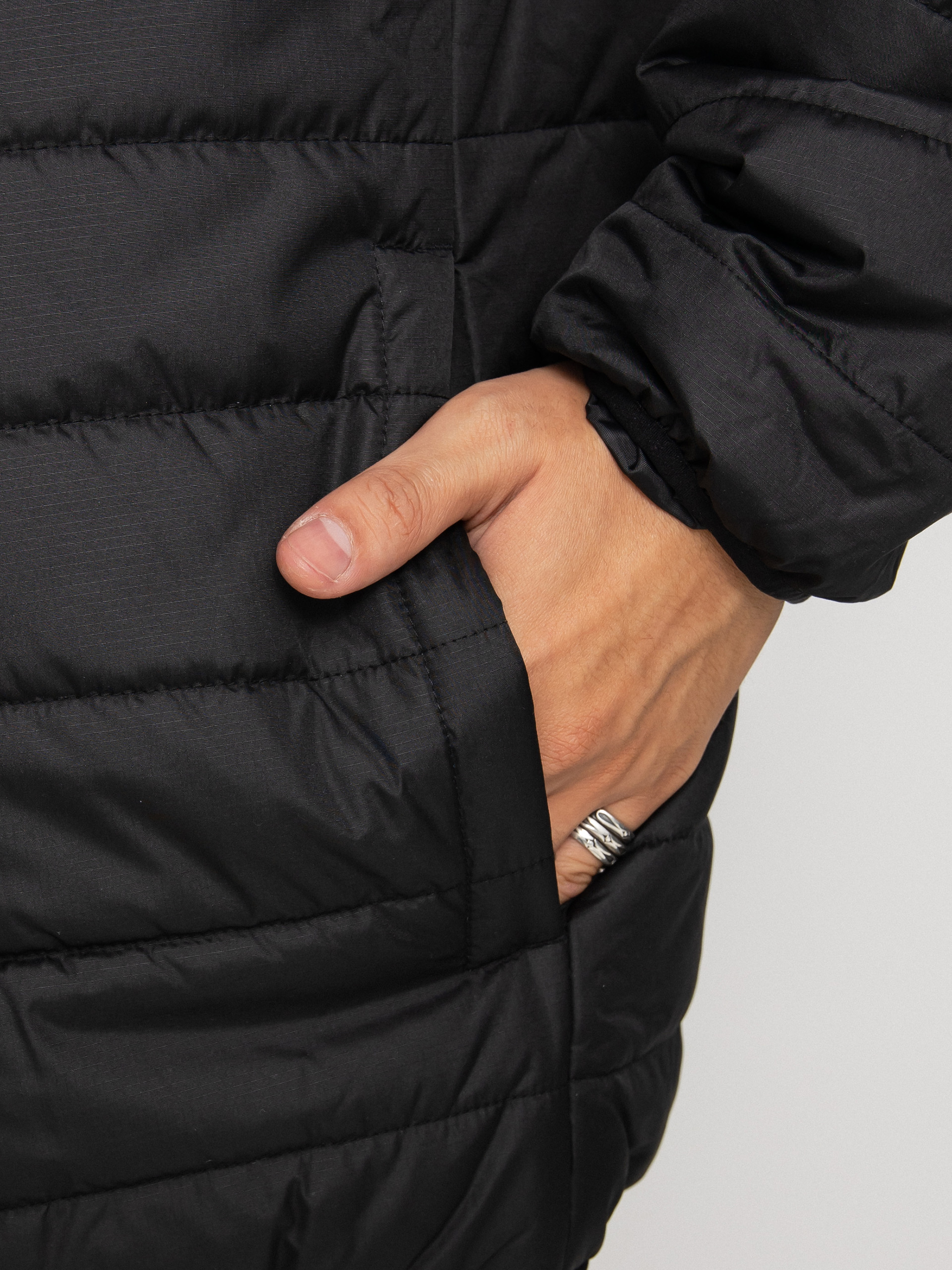 Element Alder Puff Fundament Dzseki (flint black)