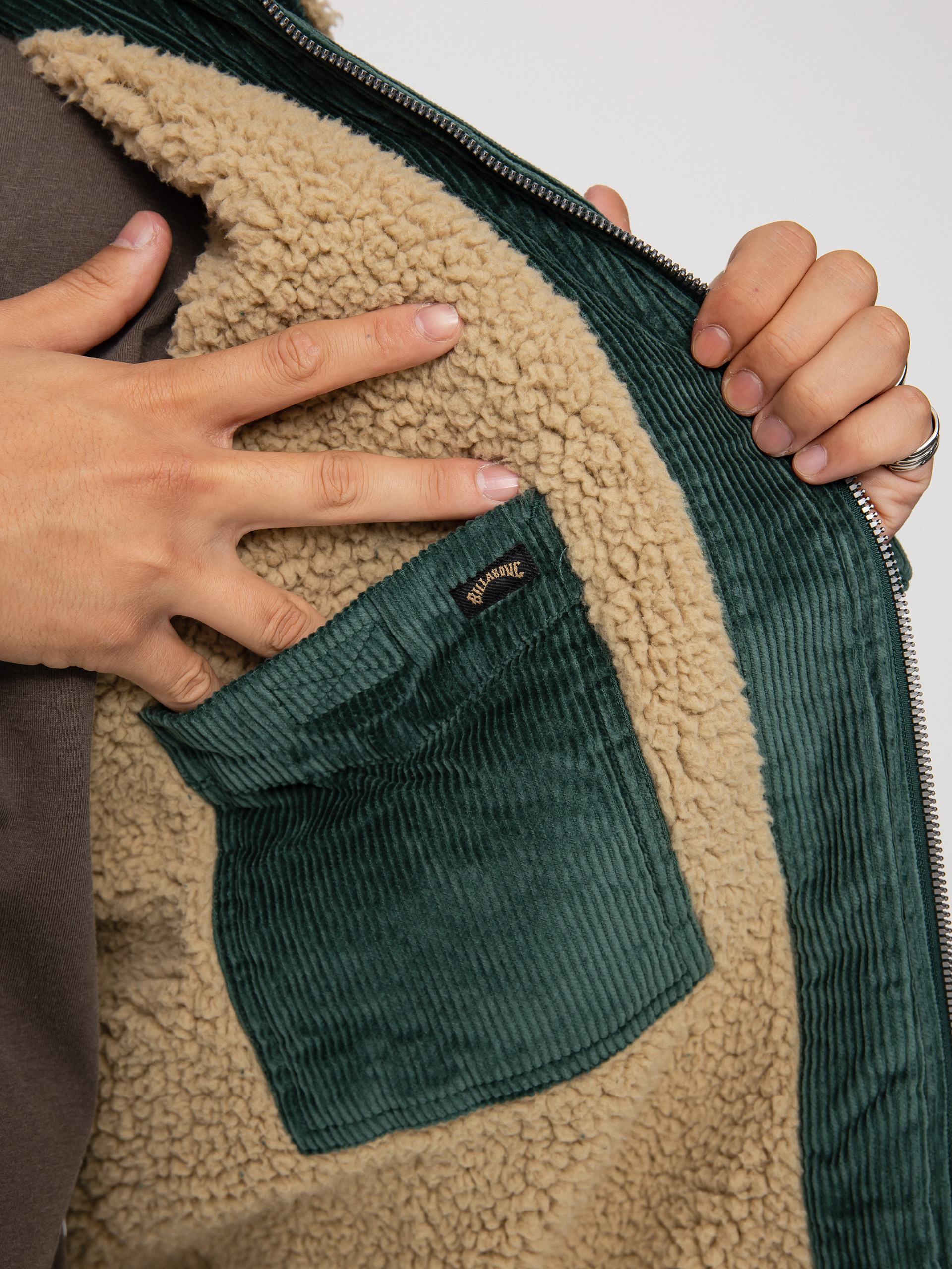 Billabong Barlow Sherpa Cord Dzseki (cypres)