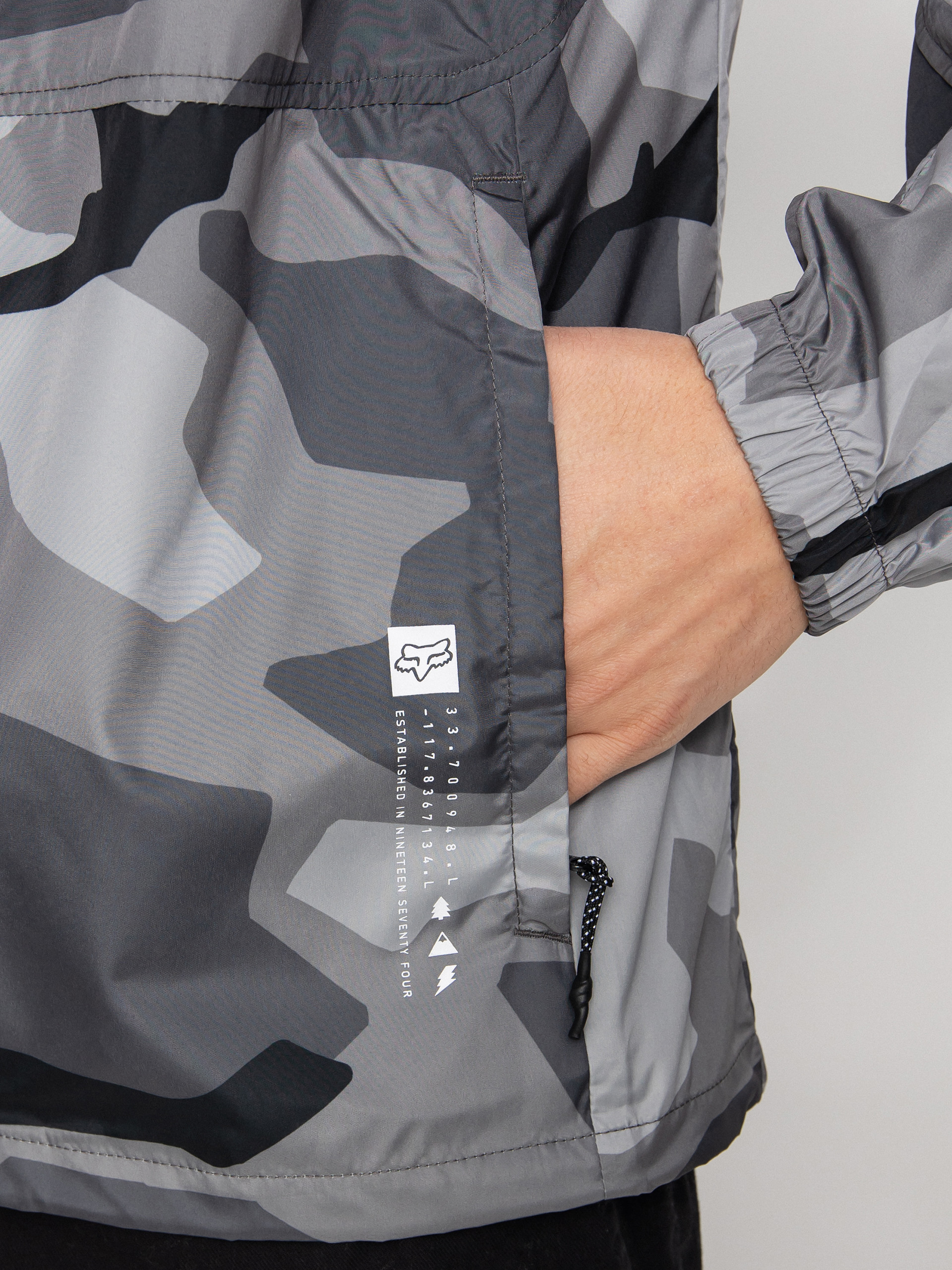 Fox Geology Windbreaker Dzseki (blk cam)