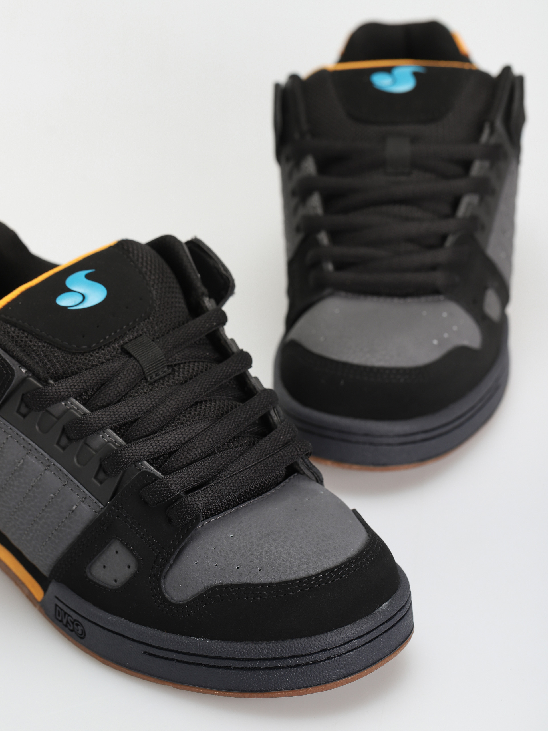 DVS Celsius Cipők (black orange blue nubuck)