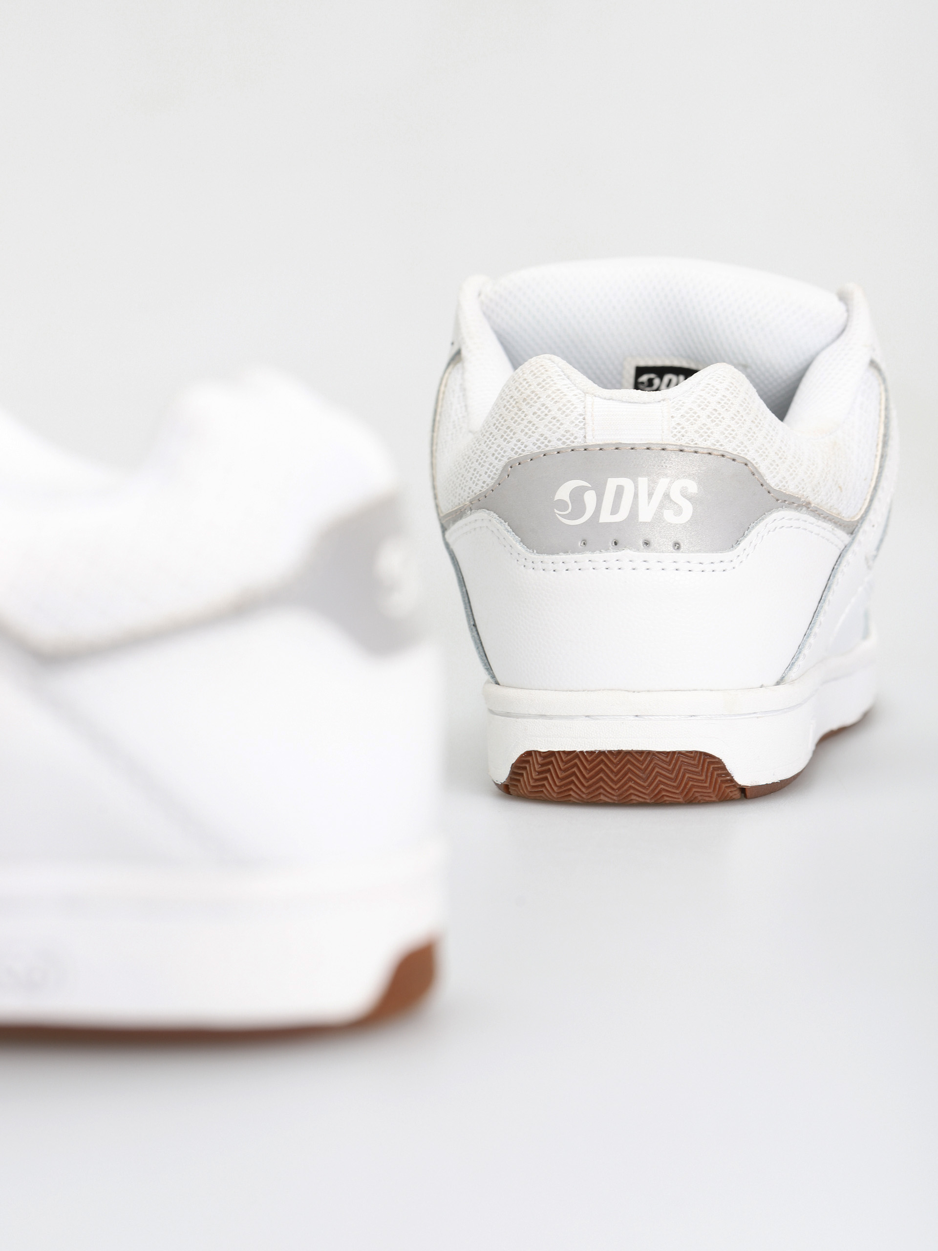 DVS Enduro 125 Cipők (wht gum leather)
