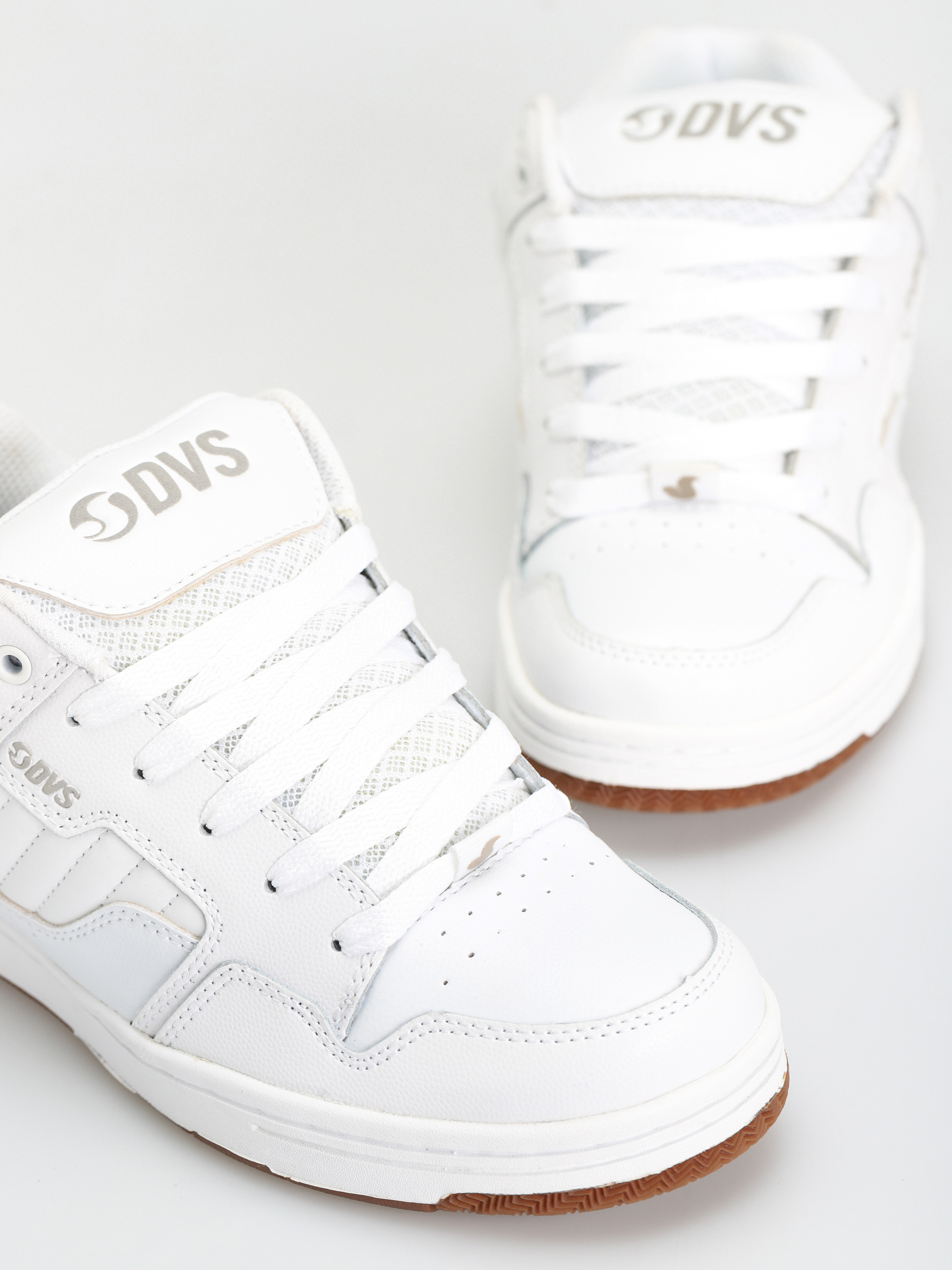 DVS Enduro 125 Cipők (wht gum leather)