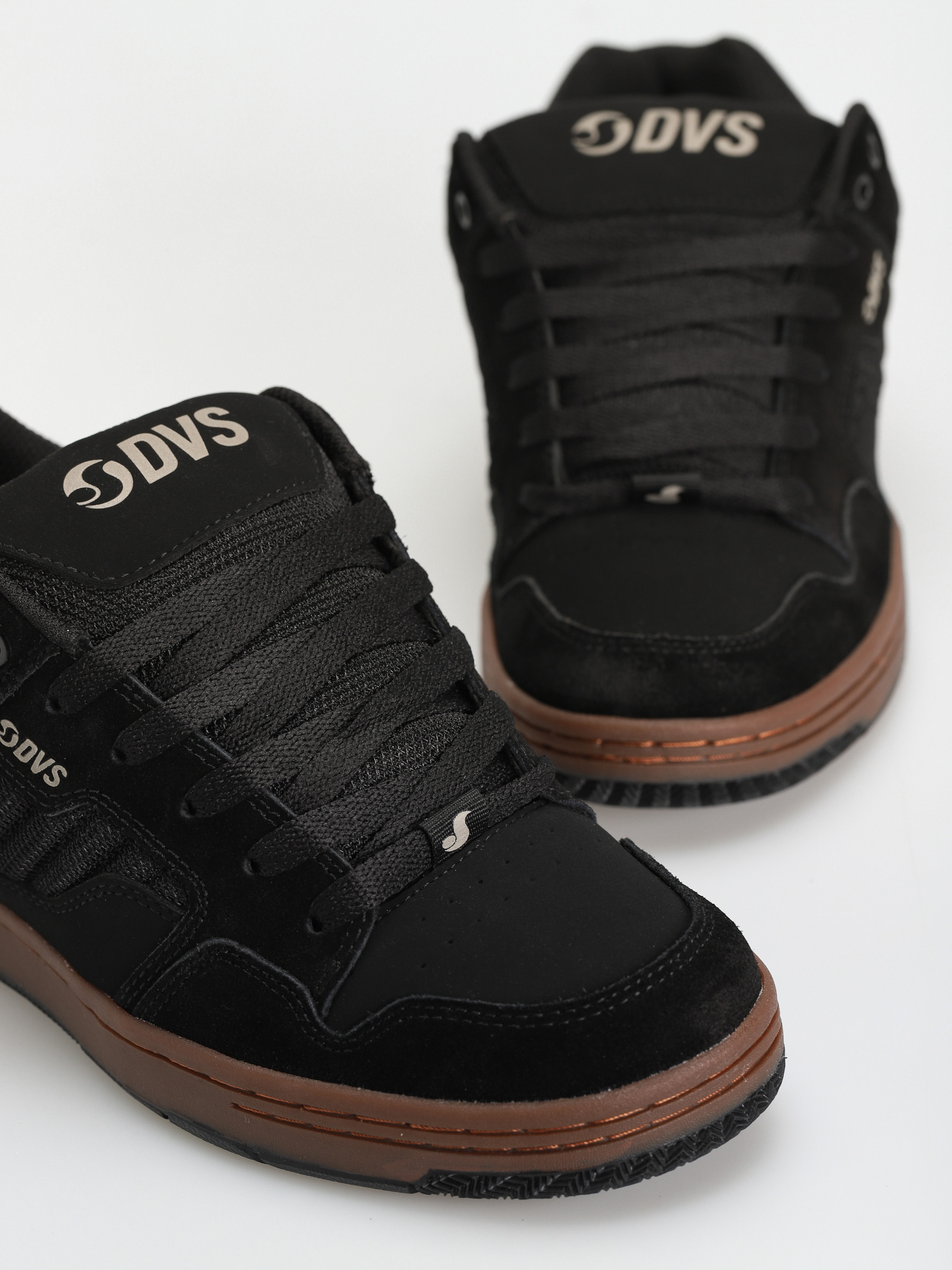 DVS Enduro 125 Cipők (black gum suede)