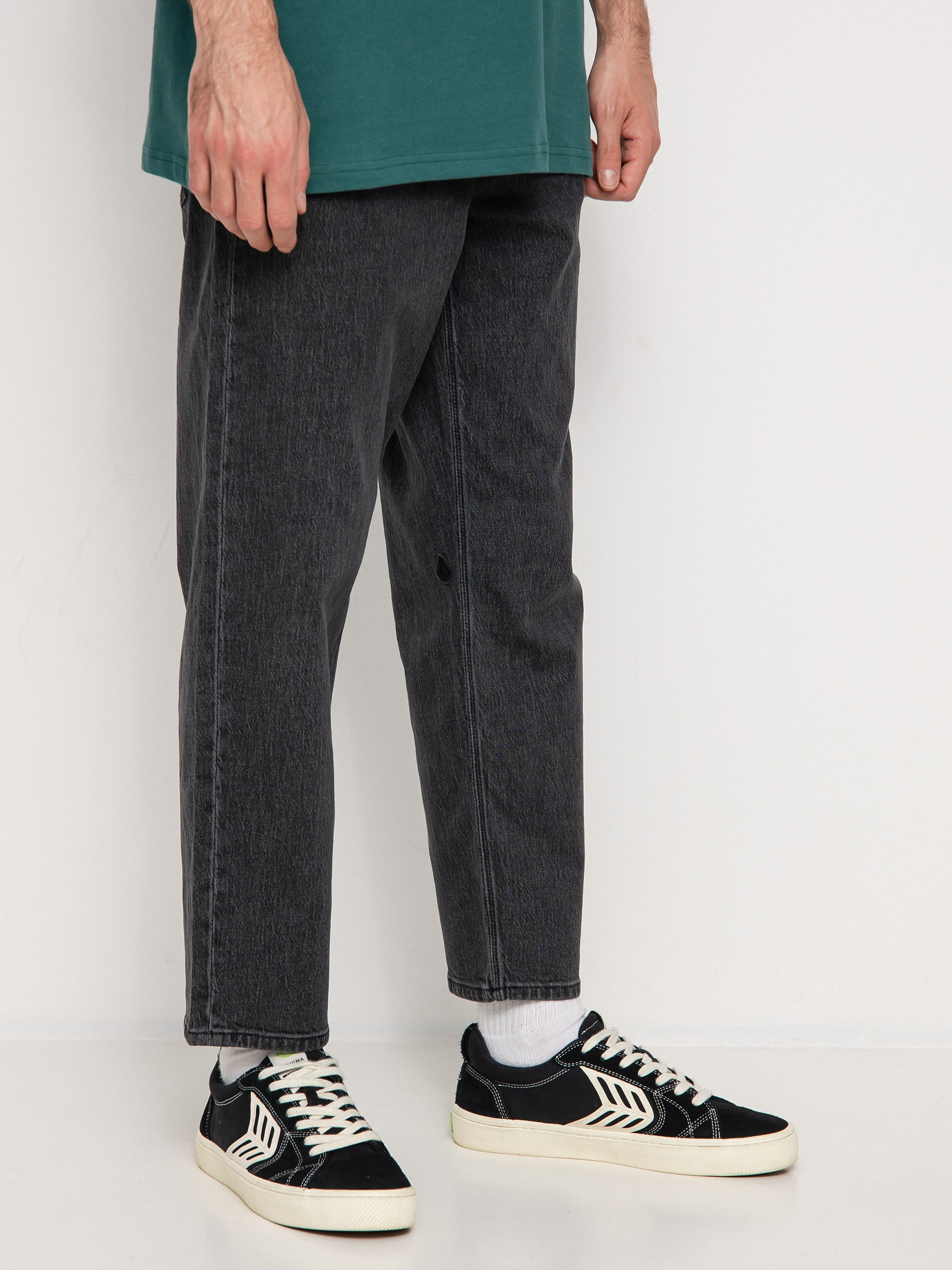 Volcom Modown Tapered Denim Kisnadrág (stoney black)