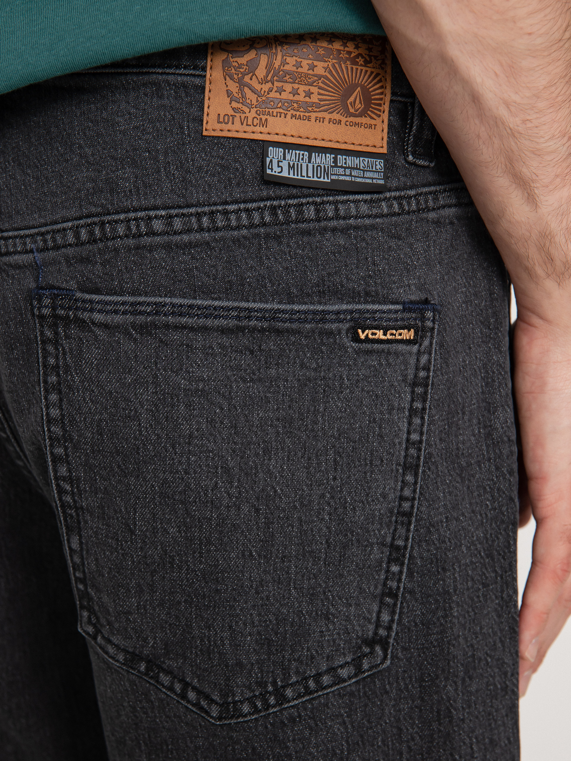 Volcom Modown Tapered Denim Kisnadrág (stoney black)