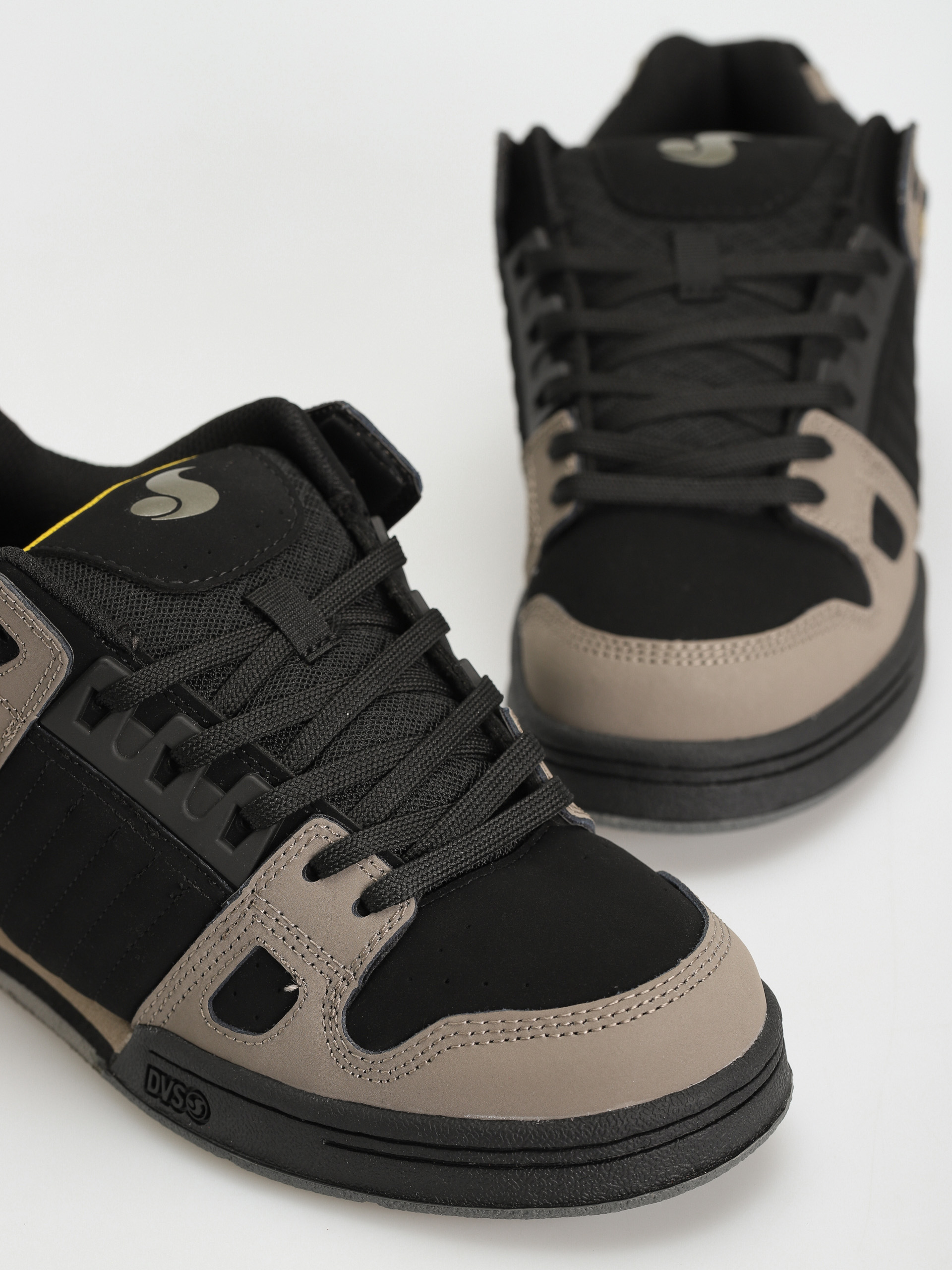 DVS Celsius Cipők (black brindle yellow nubuck)