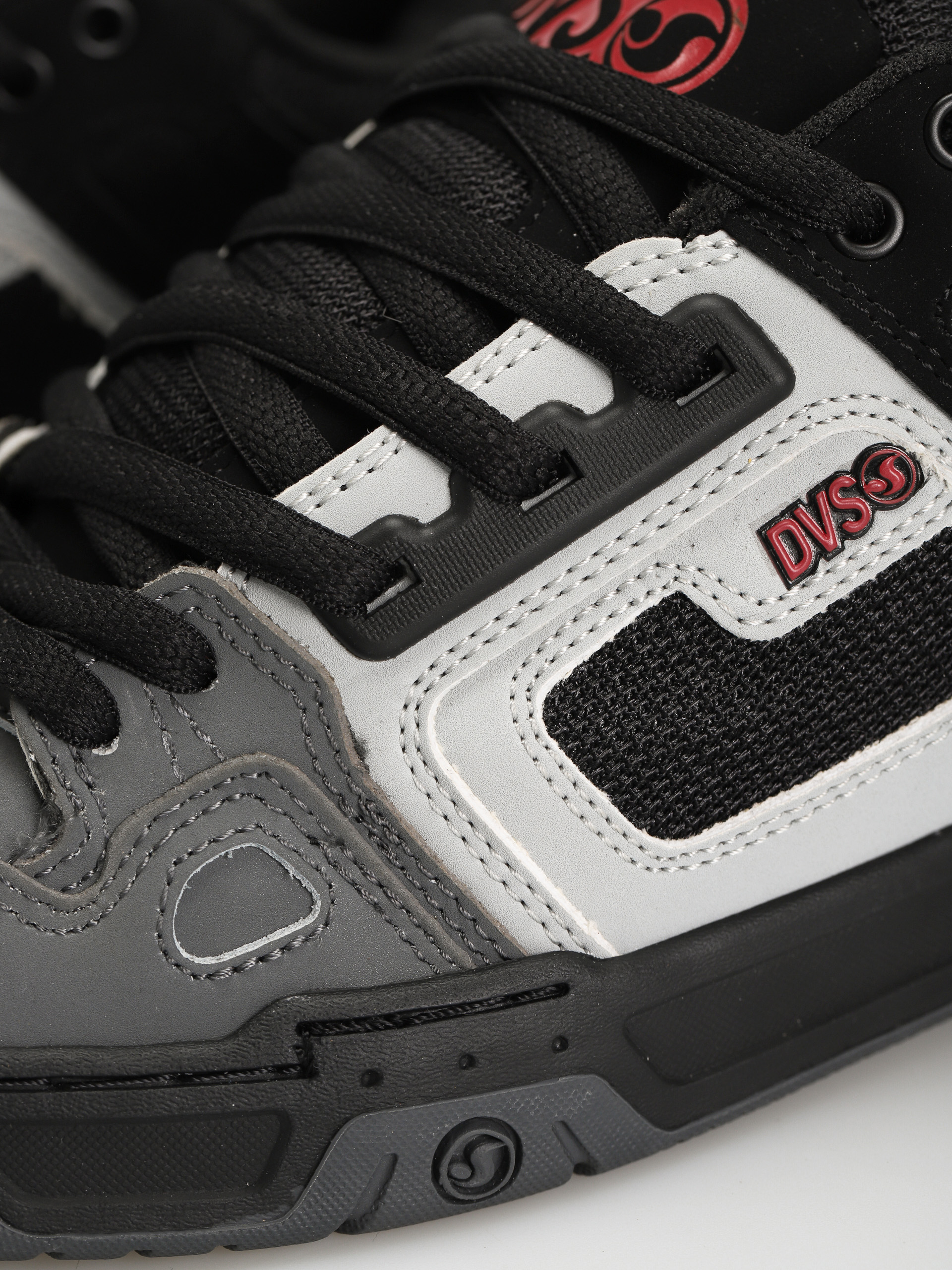 DVS Comanche Cipők (black gray red nubuck)