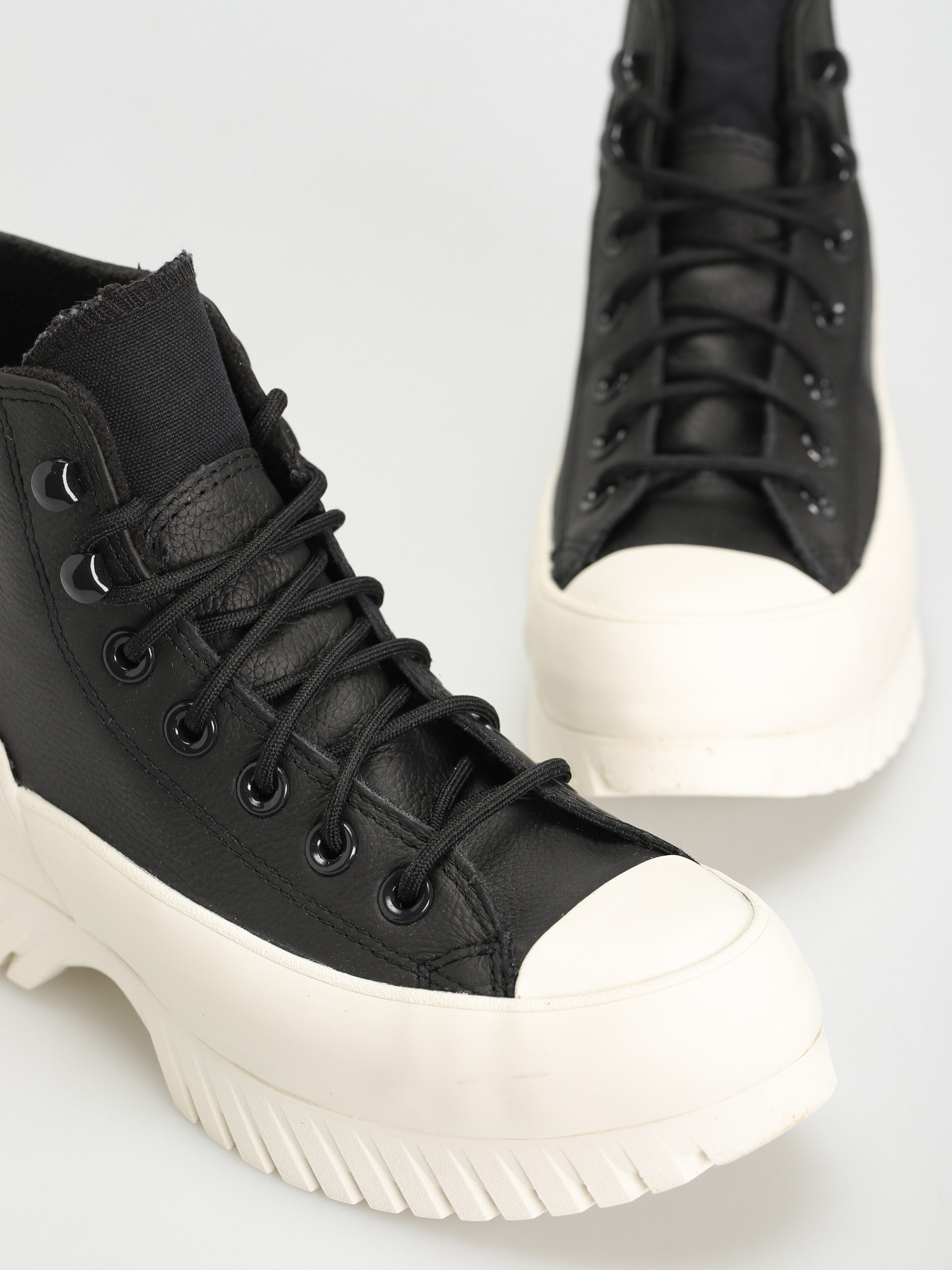 Converse Chuck Taylor All Star Lugged Winter 2.0 Hi Cipők (black)