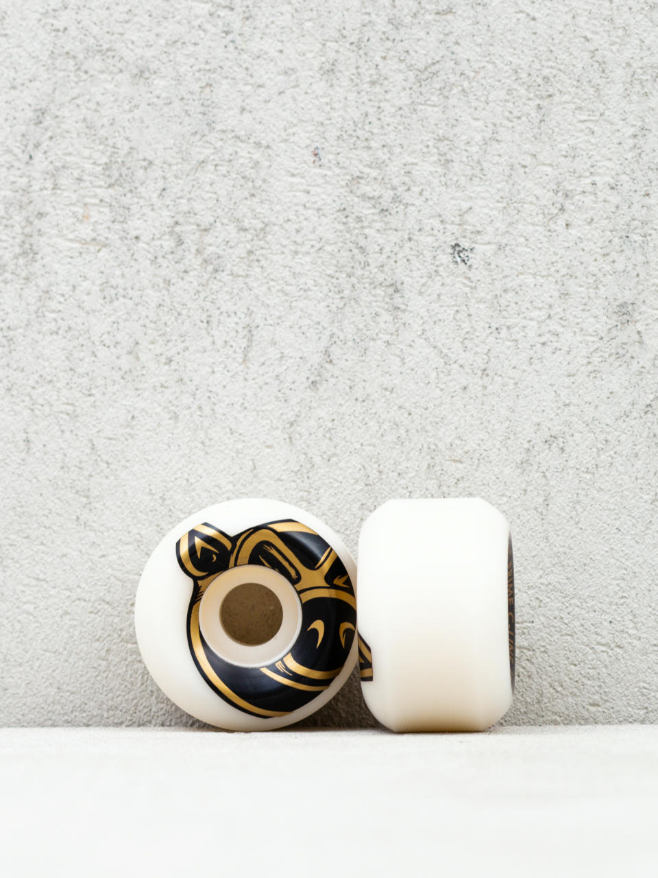 Pig Prime C Line Gördeszka kerék (white/black/gold)