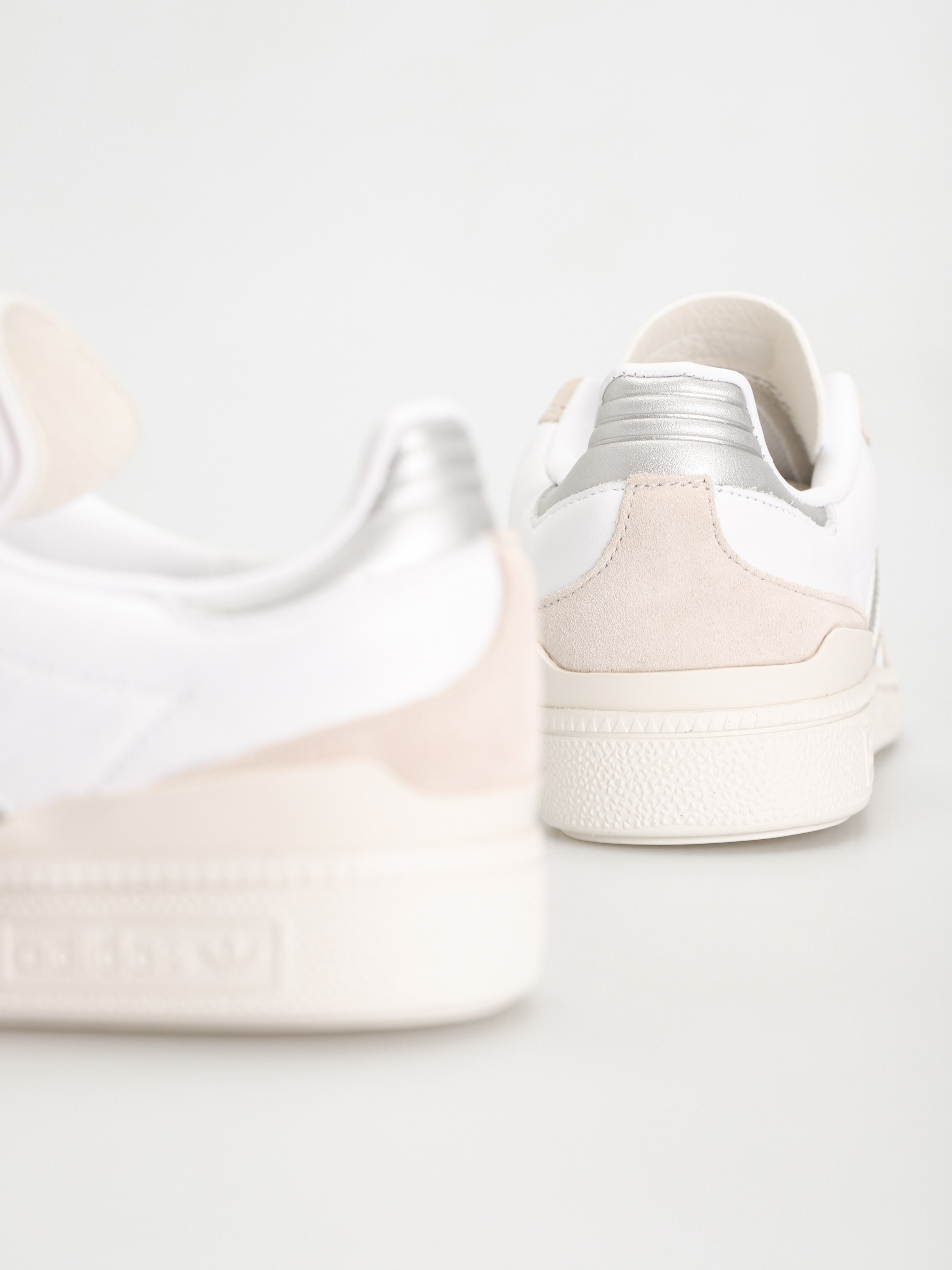 adidas Busenitz Cipők (crywht/silvmt/ftwwht)