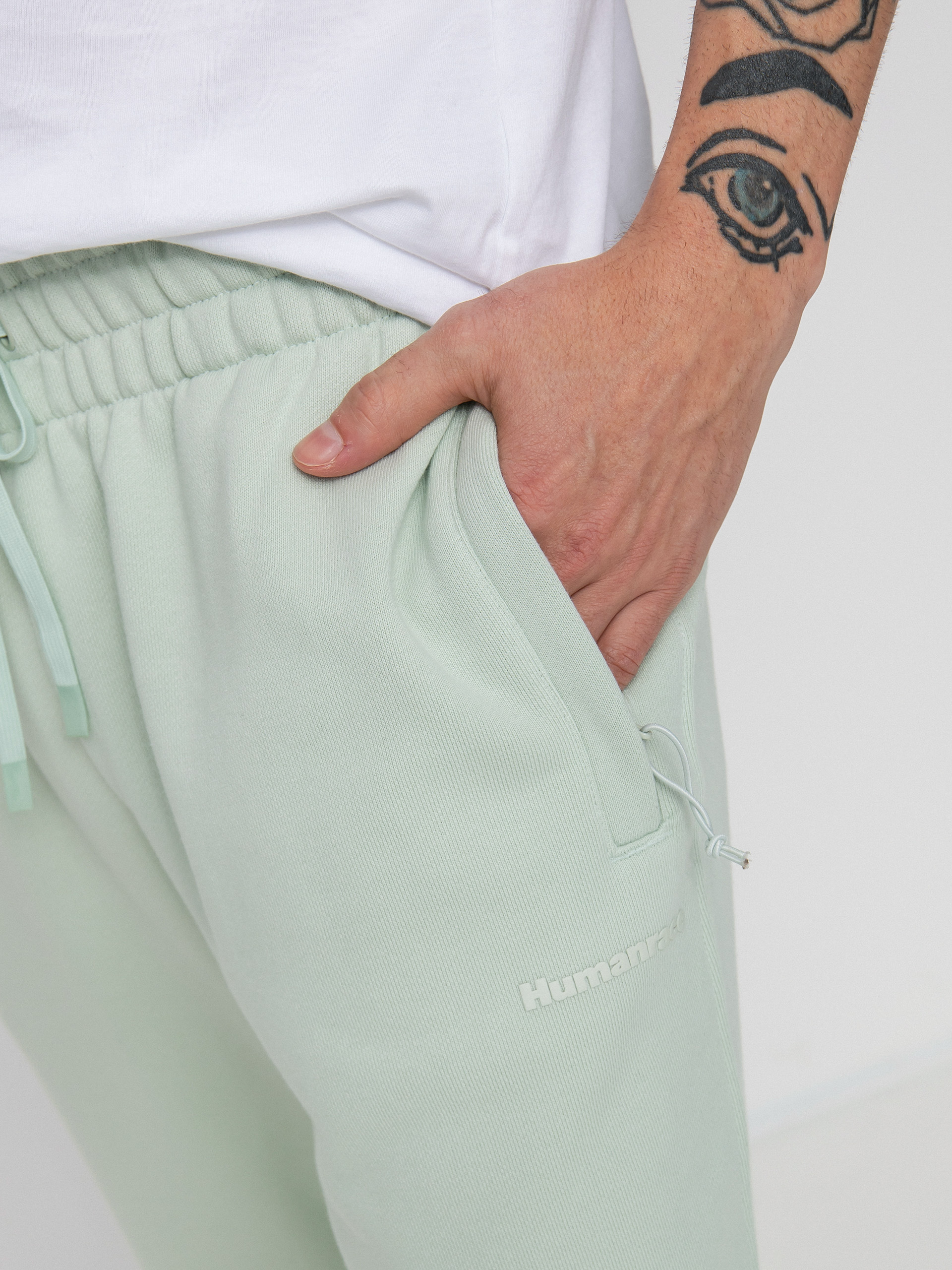 adidas Originals Pharrell Williams Basics Kisnadrág (lingrn)