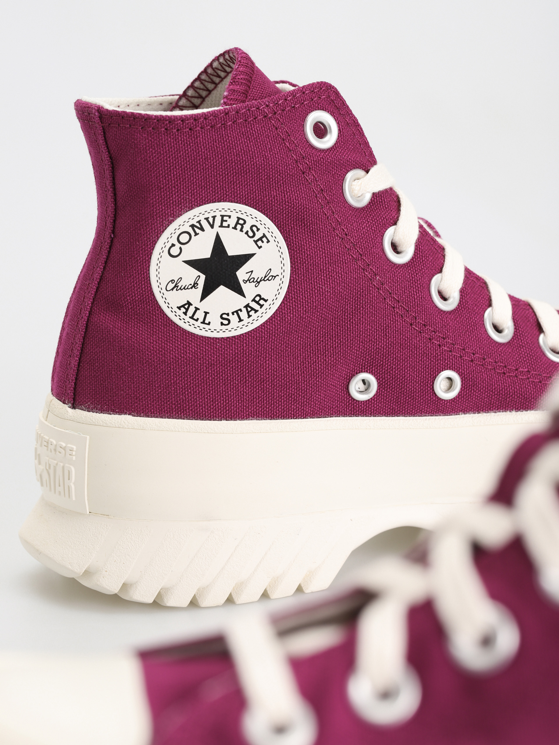 Converse Chuck Taylor All Star Lugged 2.0 Hi Cipők (mystic orchid/black)