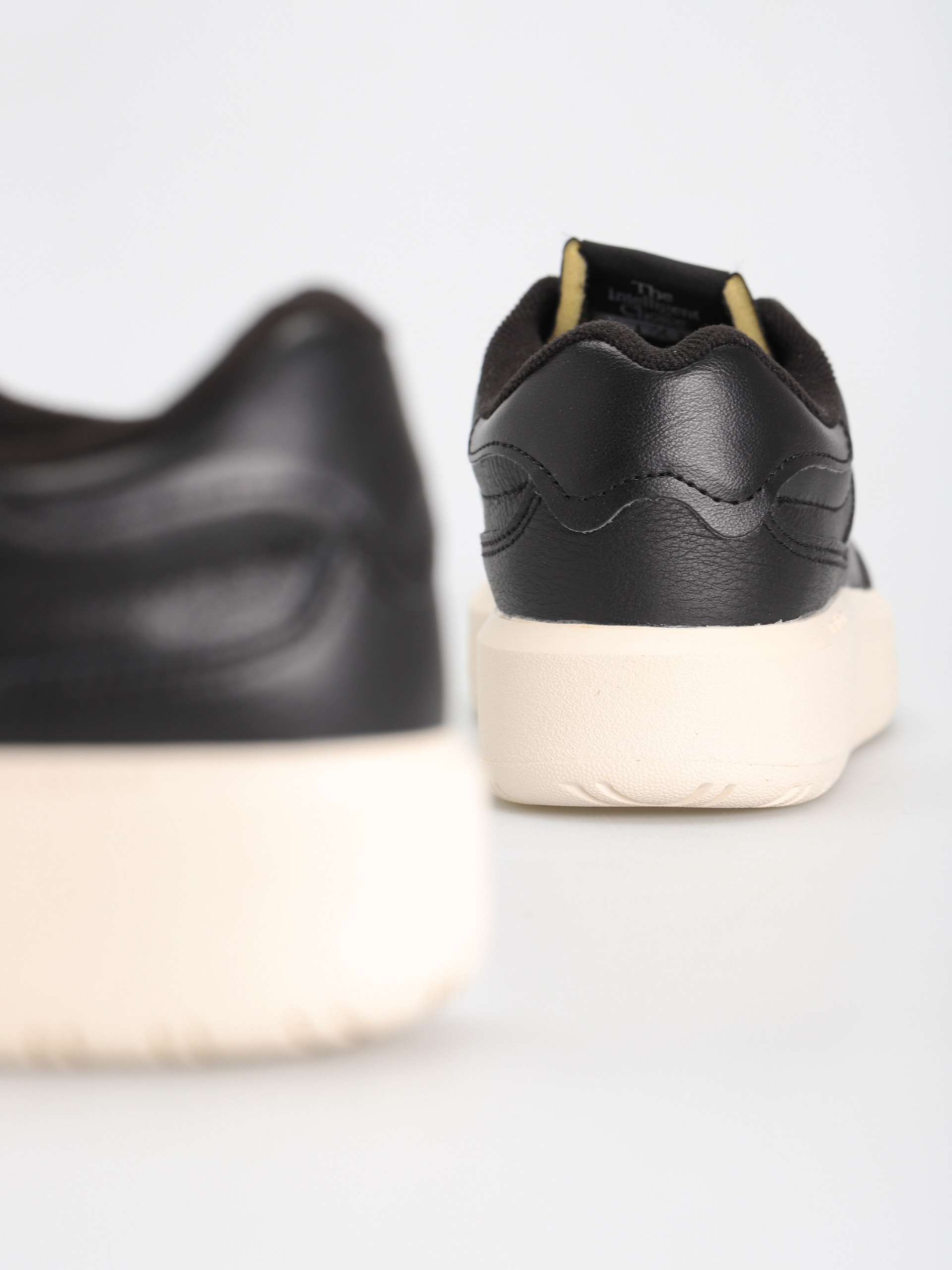 New Balance CT302 Cipők (black)