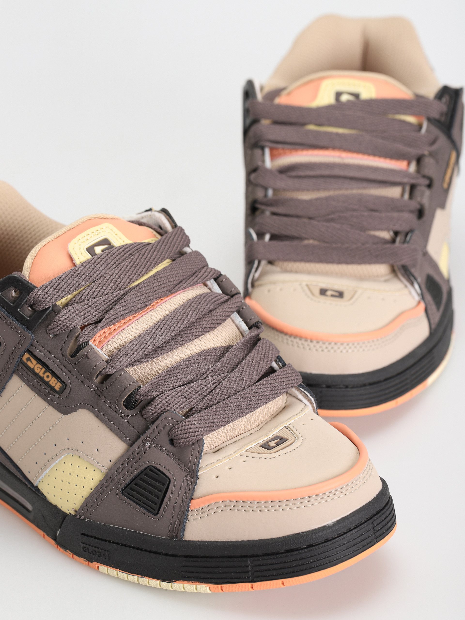 Globe Sabre Cipők (orange/multi)