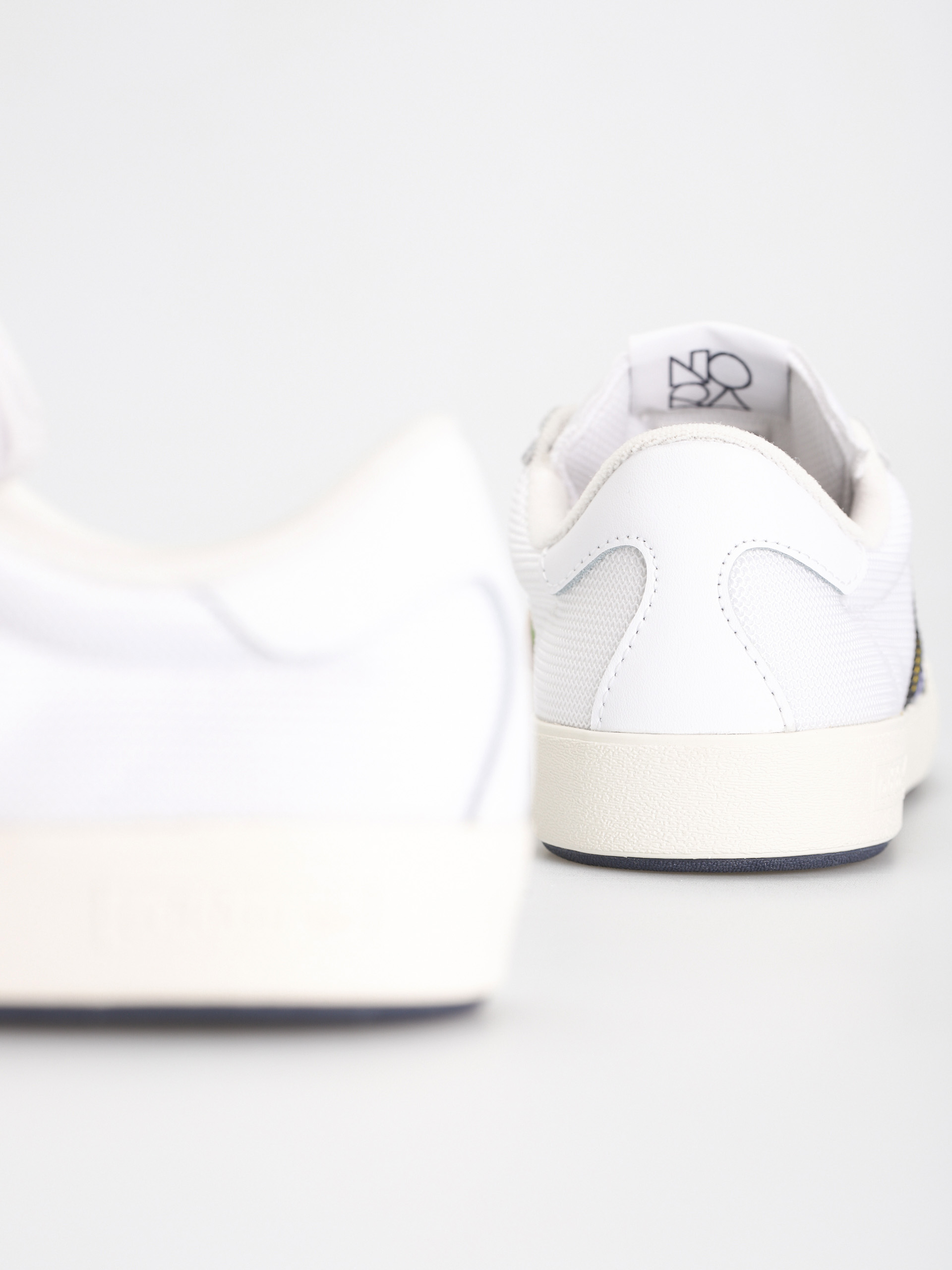 adidas Nora Cipők (ftwwht/shanav/goldmt)