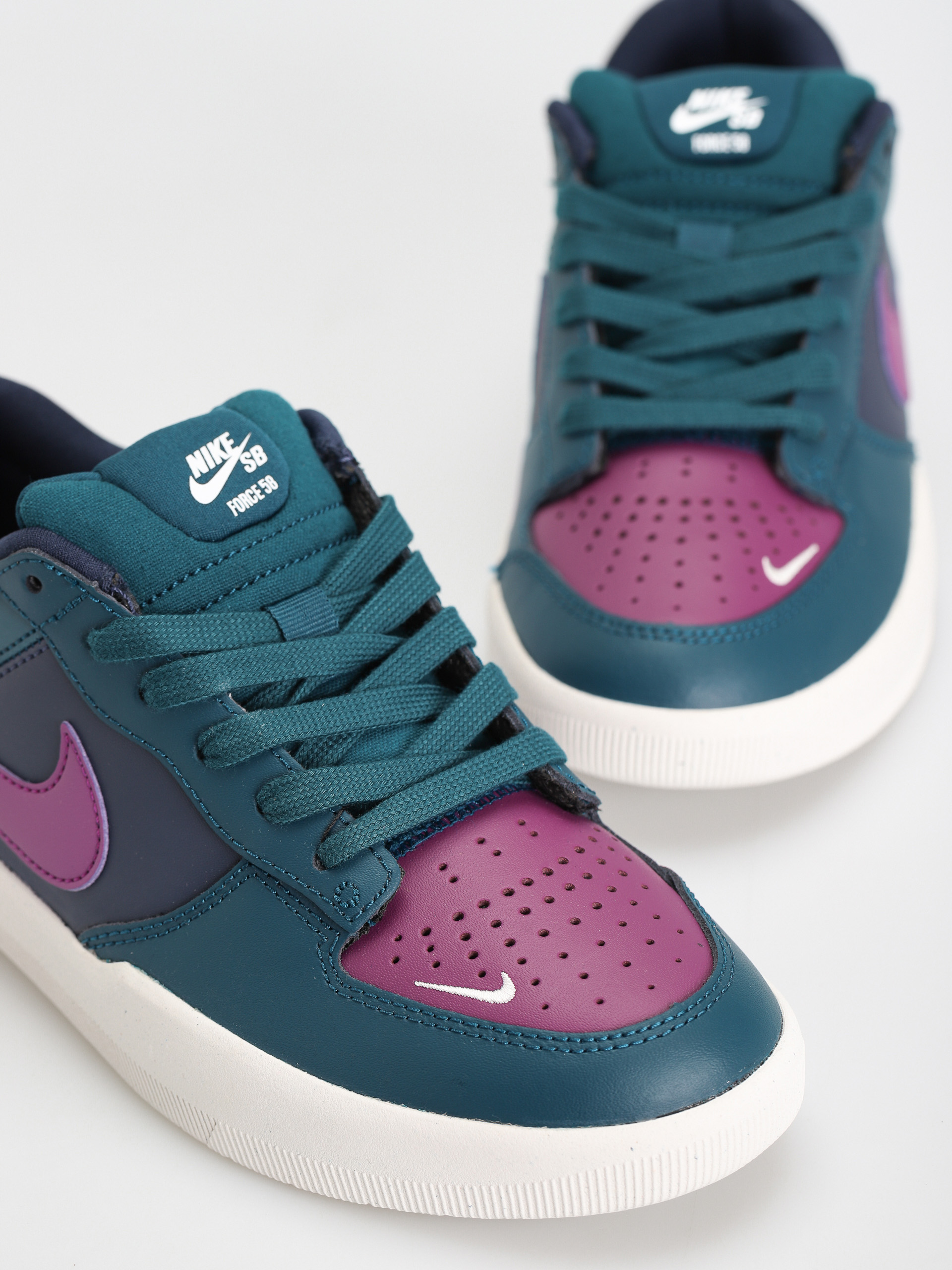 Nike SB Force 58 Premium Cipők (obsidian/viotech midnight turq phantom)
