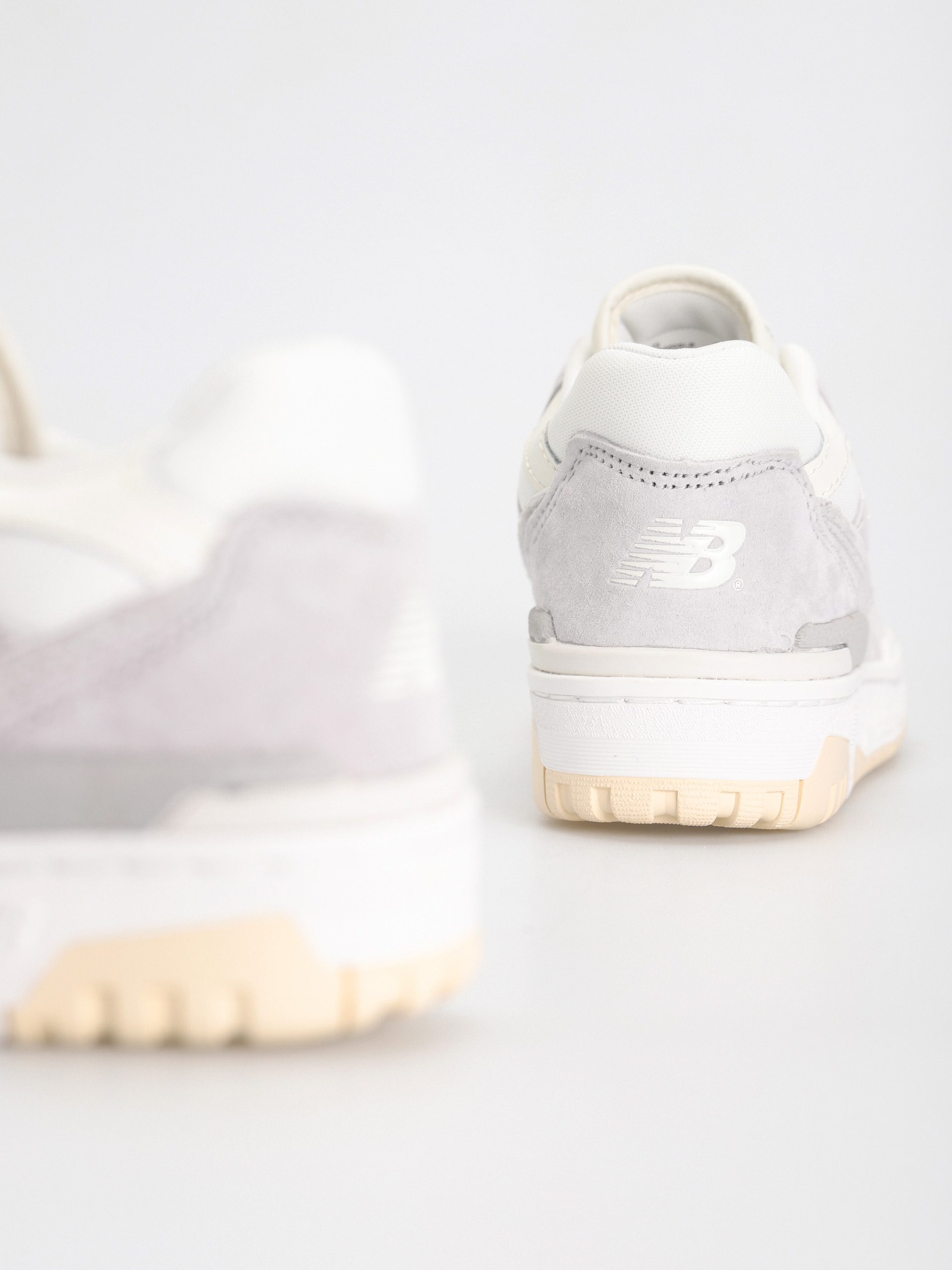 New Balance 550 Cipők (grey suede)