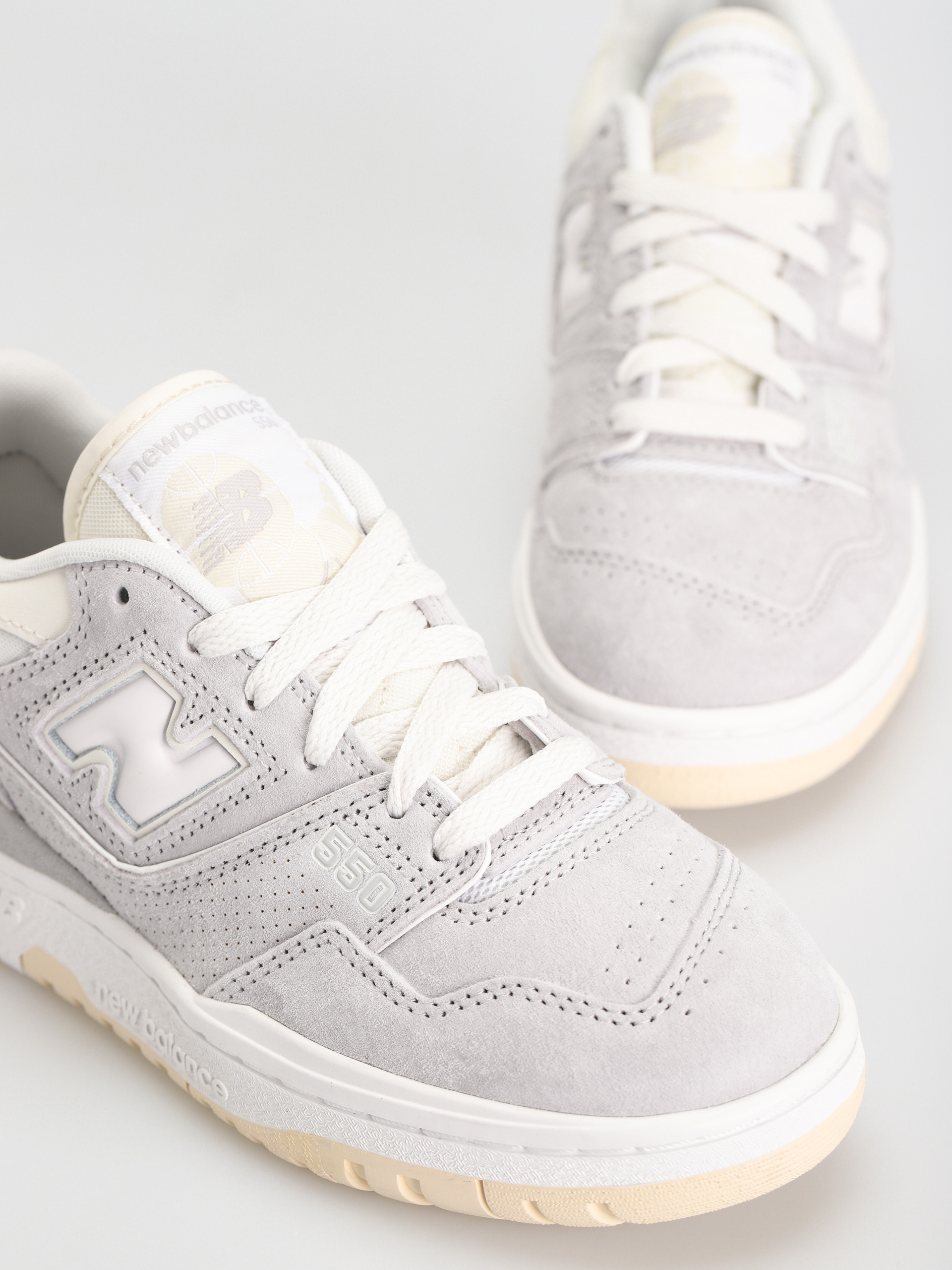 New Balance 550 Cipők (grey suede)