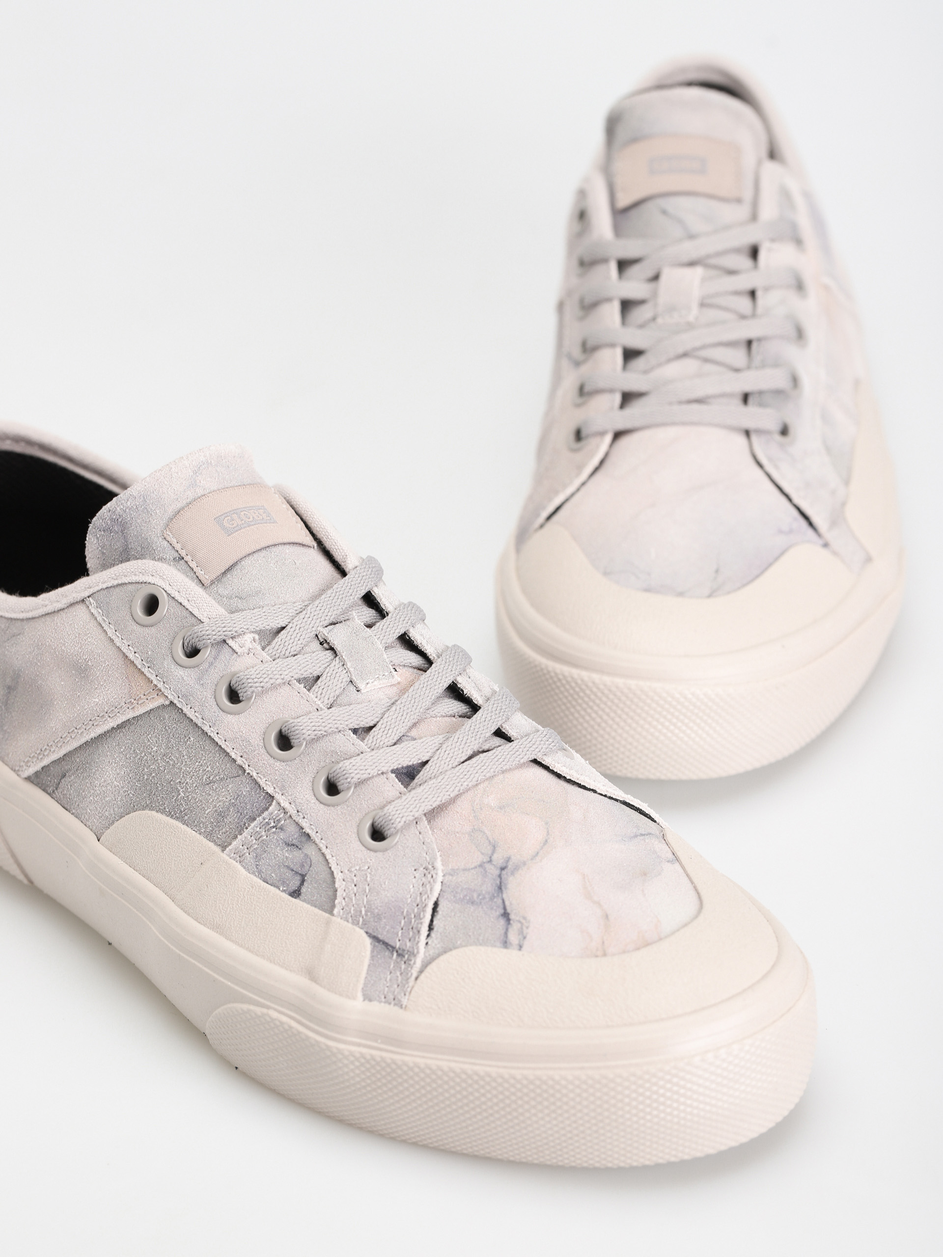 Globe Surplus Cipők (grey/smoke)