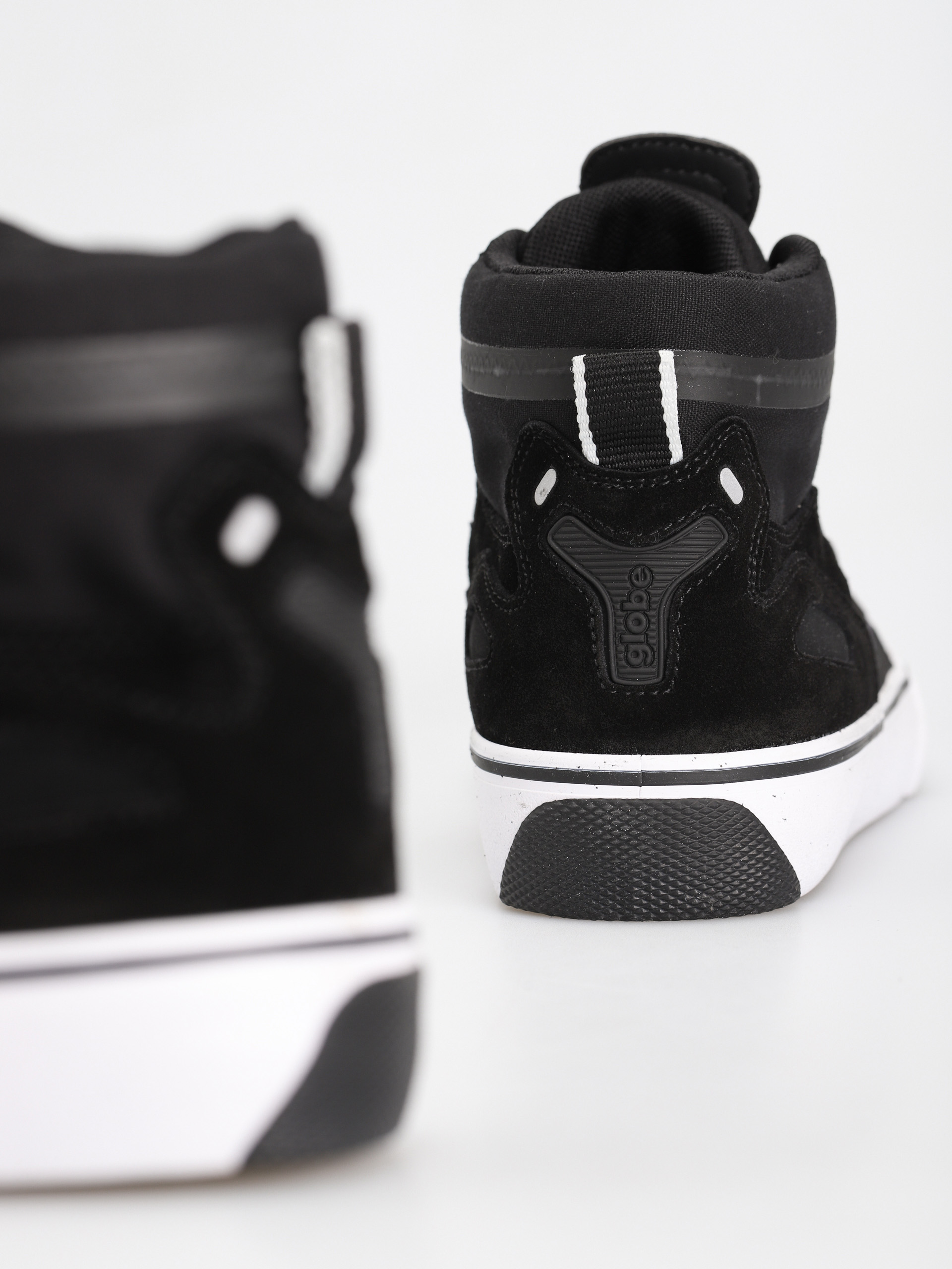 Globe Dimension Cipők (black/white/gum)