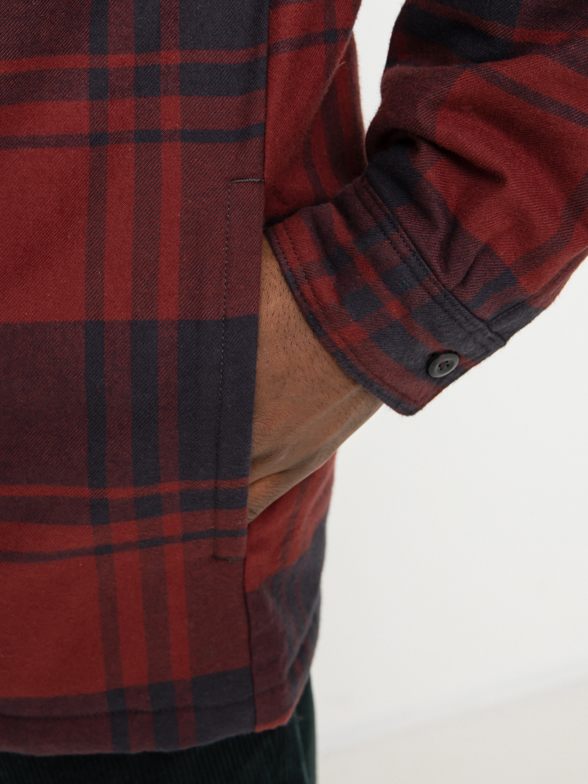 Patagonia Insulated Organic Cotton Fjord Flannel Dzseki (live oak/sequoia red)