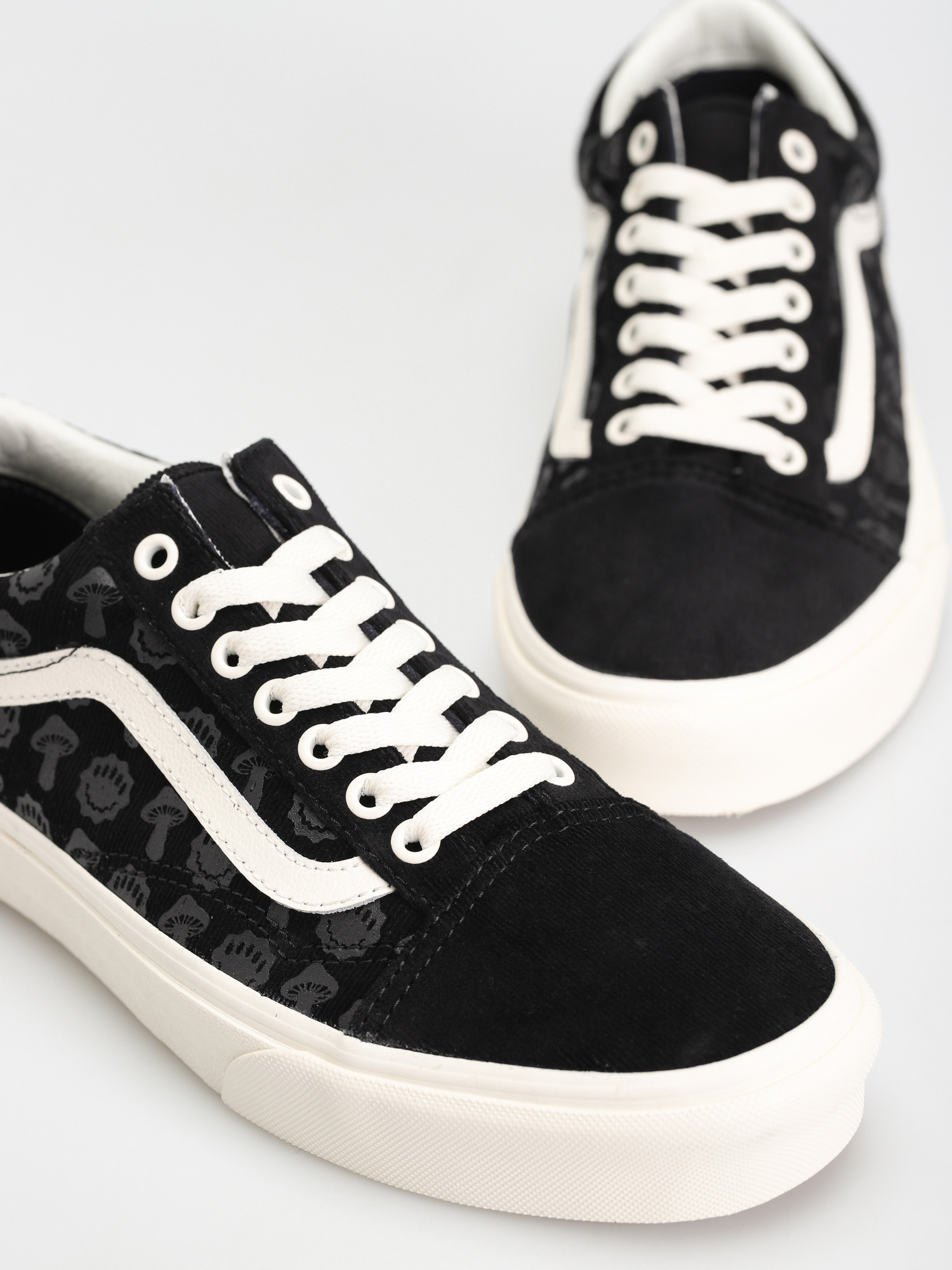 Vans Old Skool Cipők (trippy cord black)