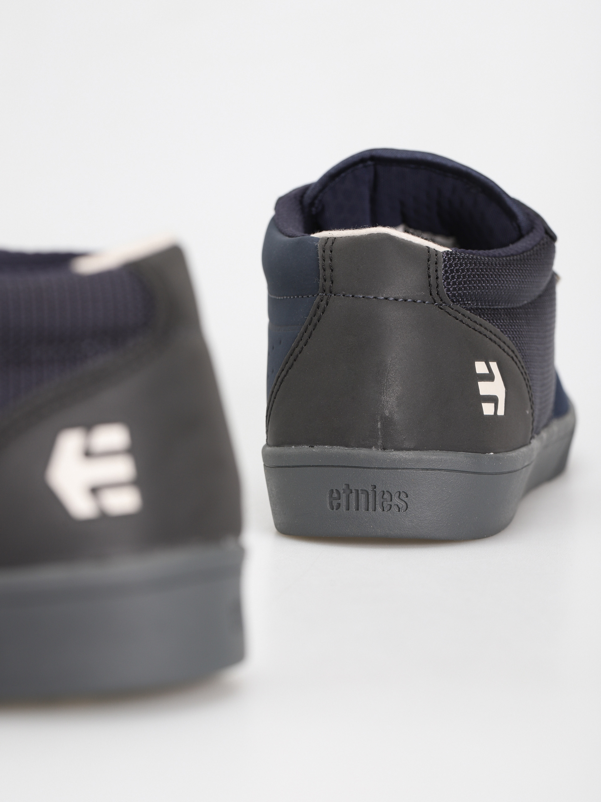 Etnies Jameson Mid Crank Cipők (navy)