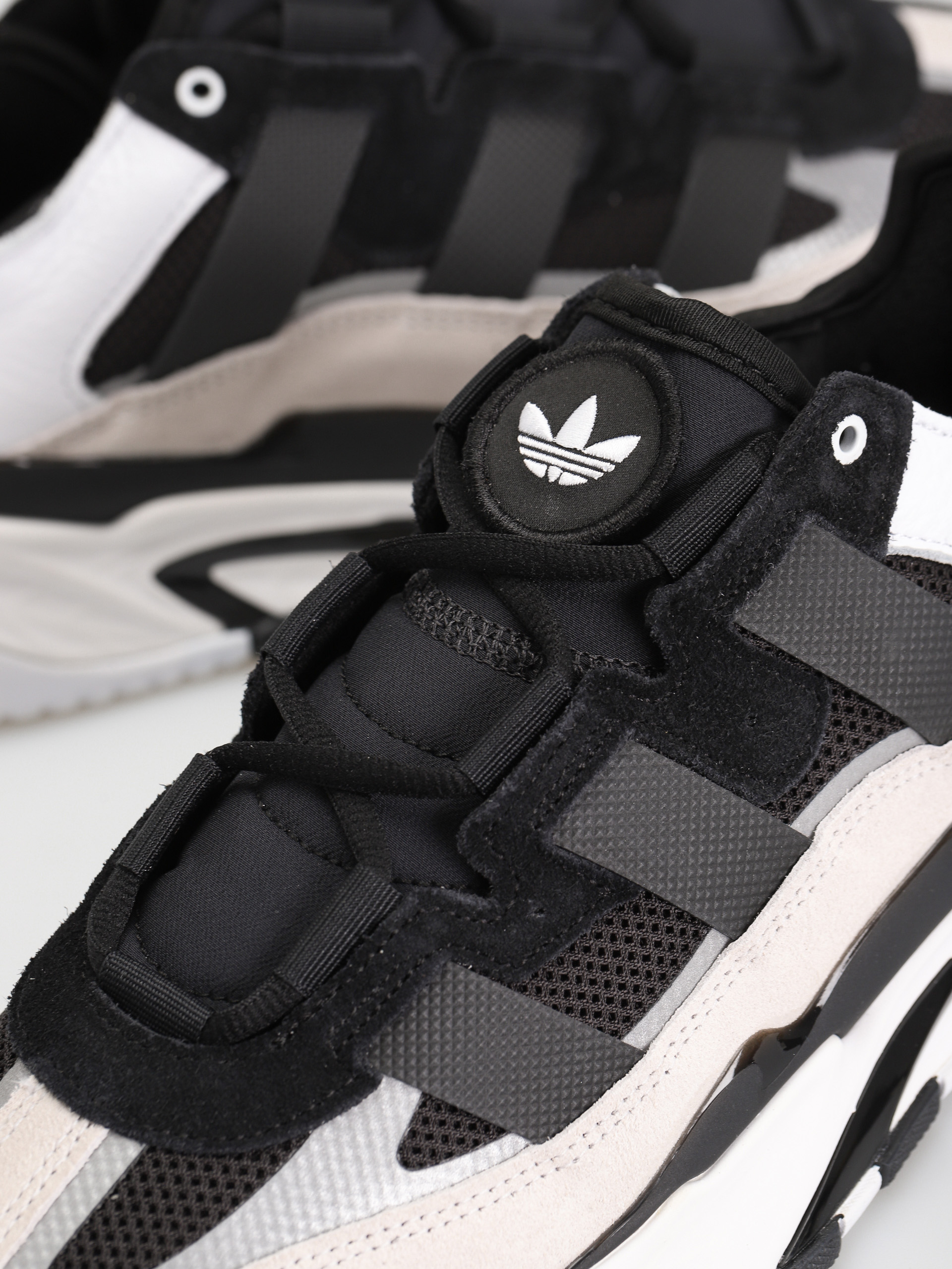 adidas Originals Niteball Cipők (cblack/ftwwht/silvmt)