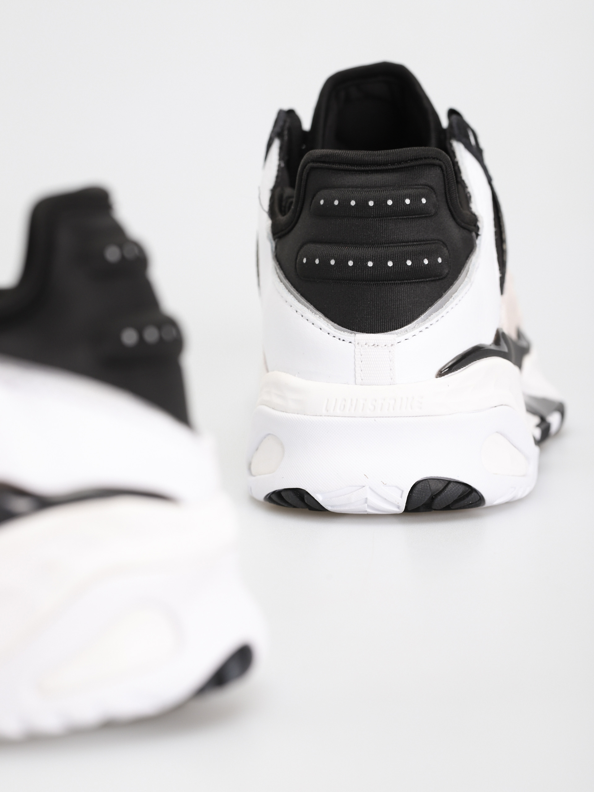 adidas Originals Niteball Cipők (cblack/ftwwht/silvmt)