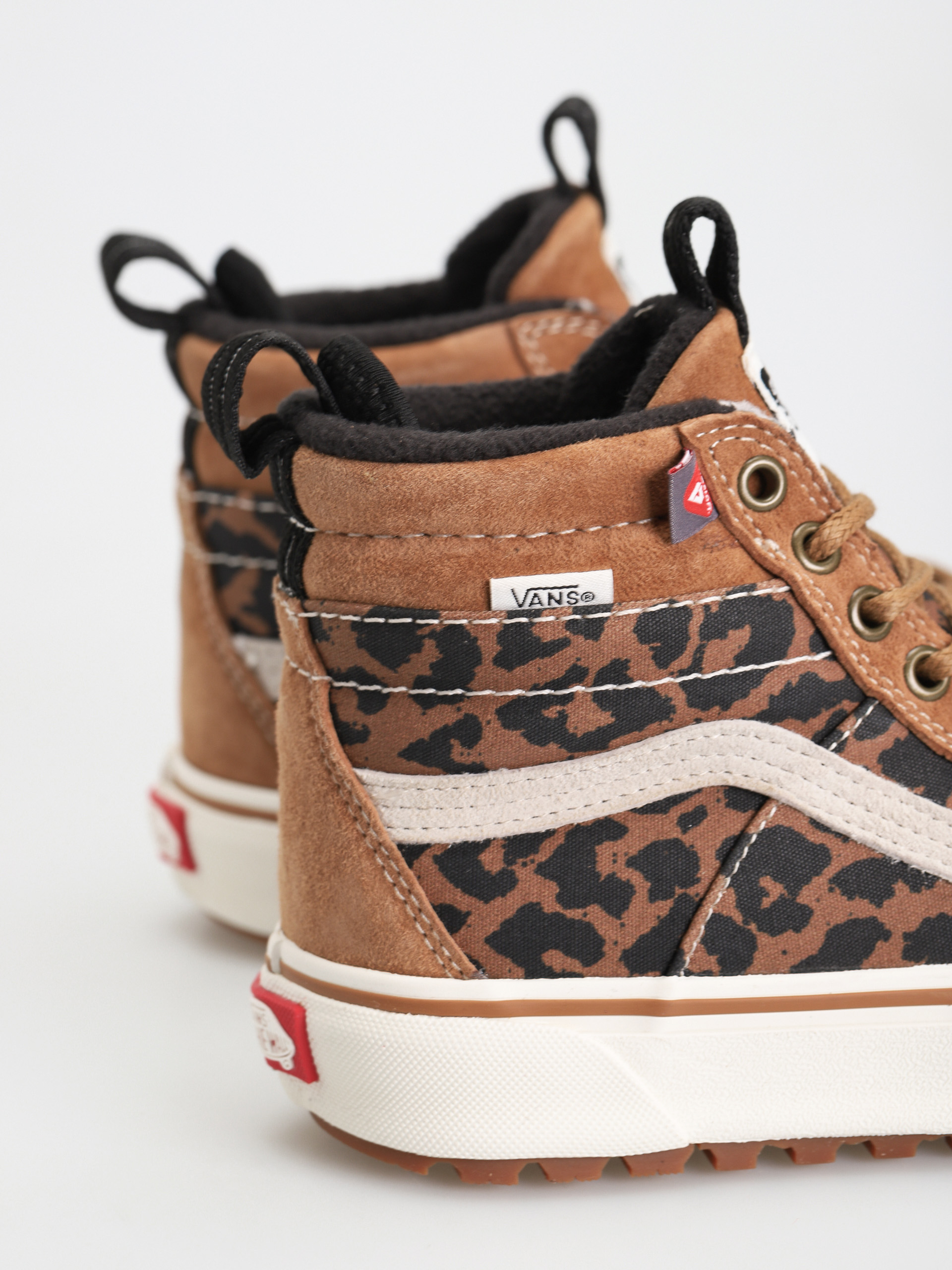 Vans Sk8 Hi MTE 2 Cipők (chipmunk/leopard)