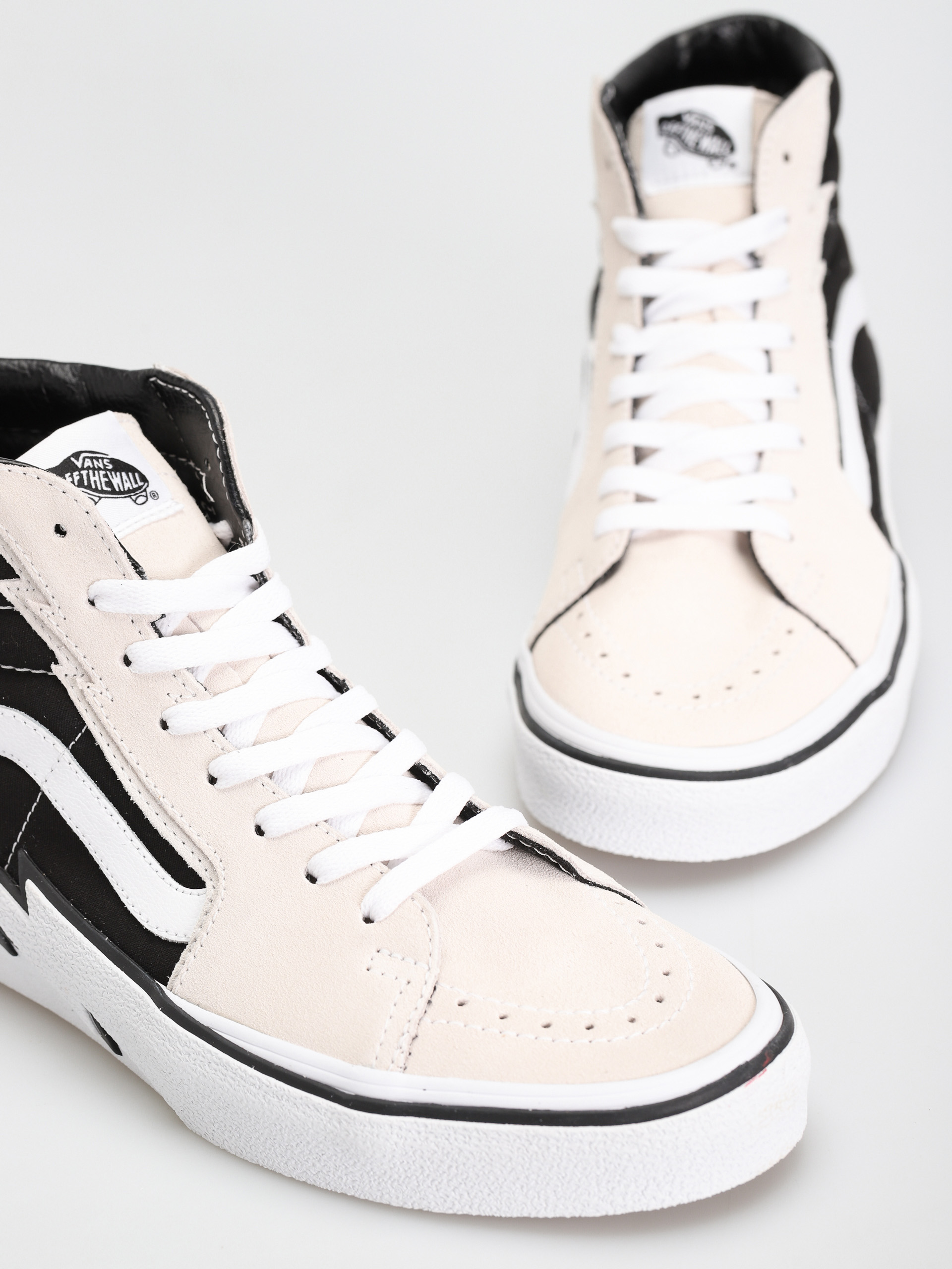 Vans Sk8 Hi Bolt Cipők (antique white/black)