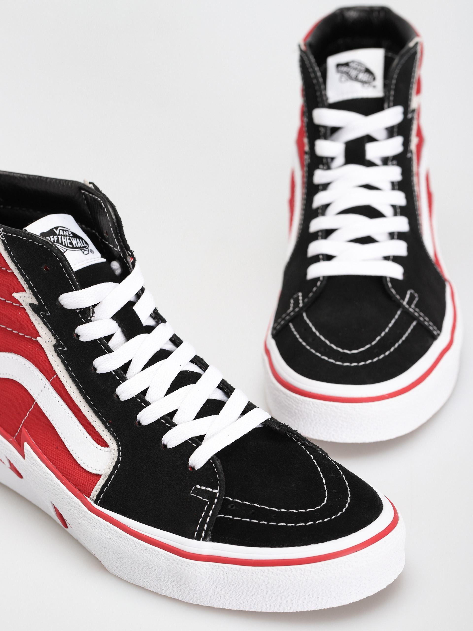Vans Sk8 Hi Bolt Cipők (black/red)