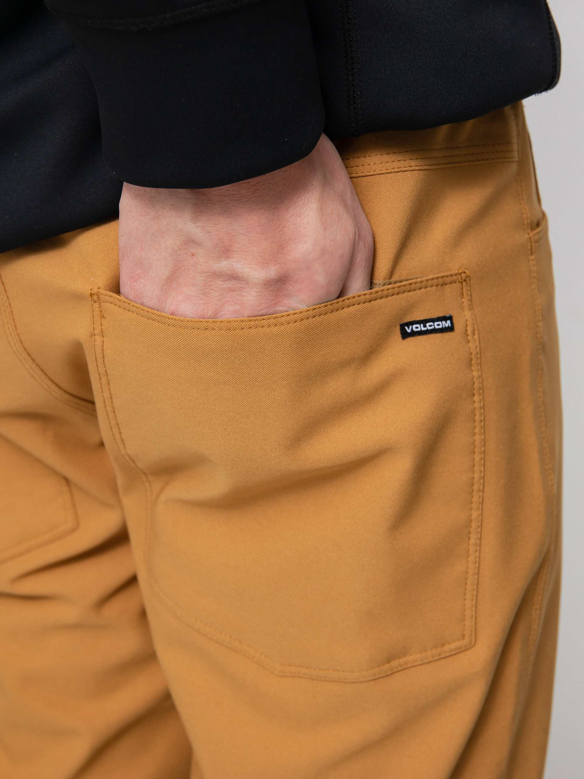 Férfi Volcom 5 Pocket Tight Snowboard nadrág (caramel)
