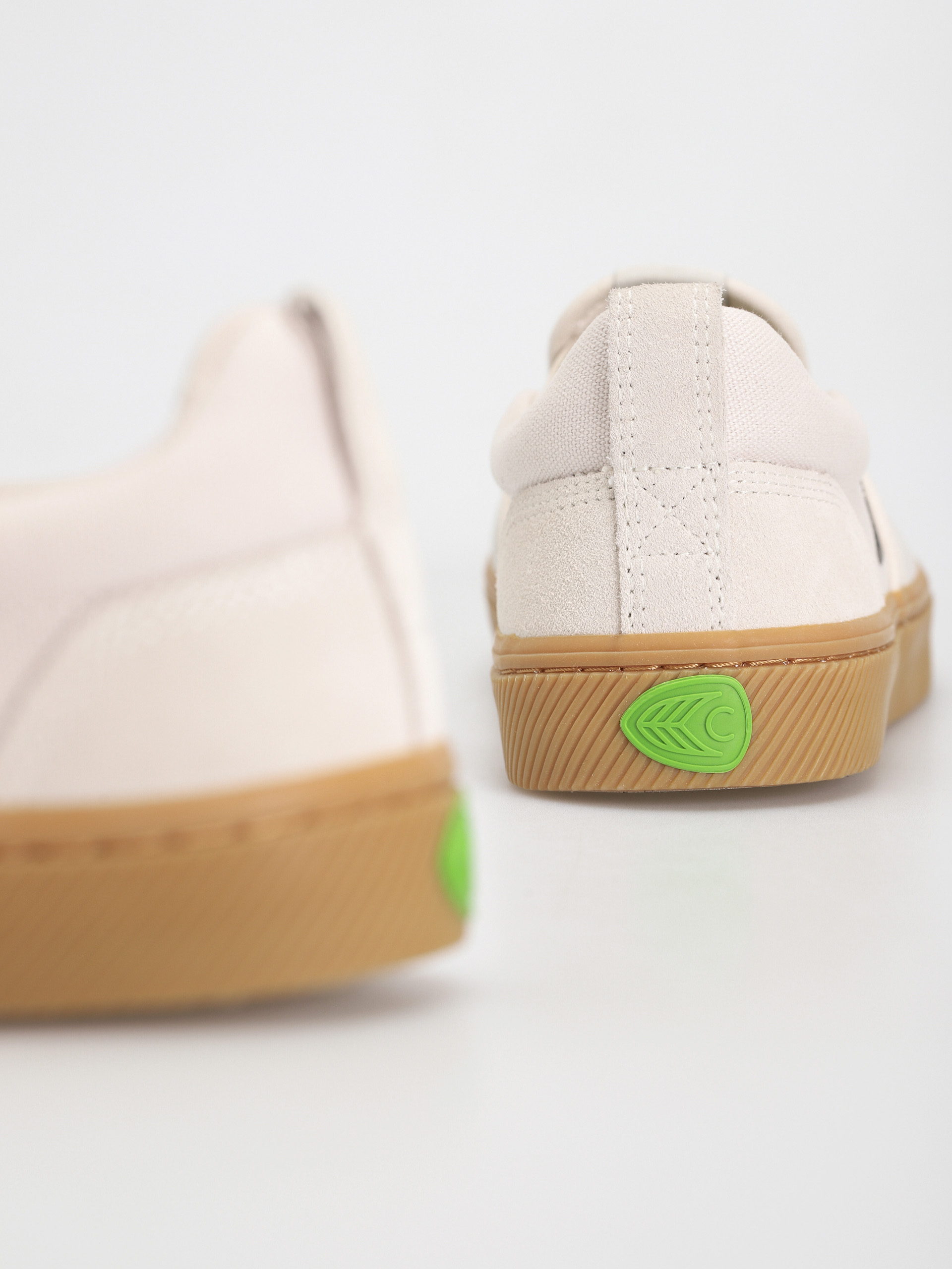 Cariuma Catiba Pro Slip On Cipők (gum vintage white)