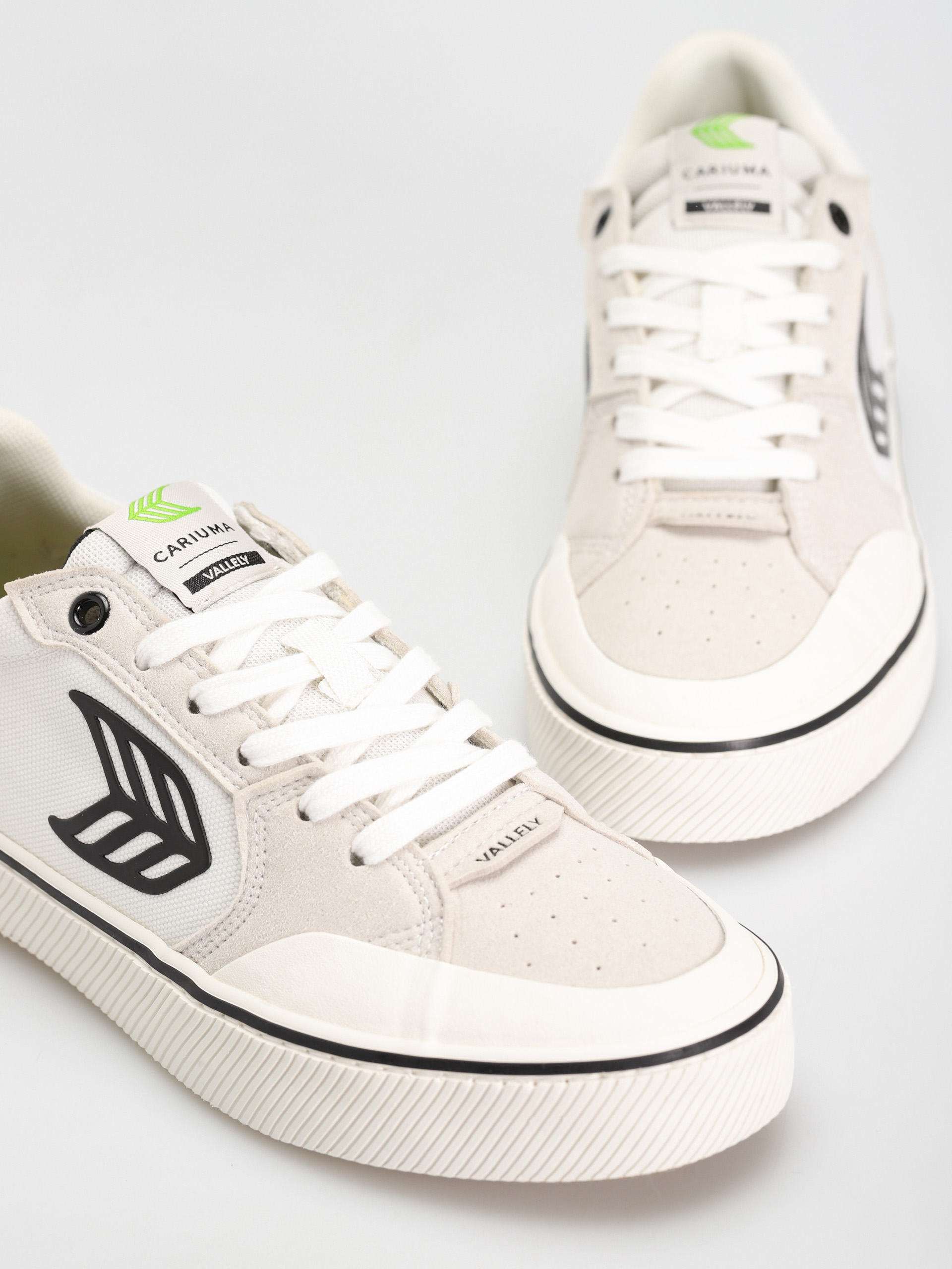 Cariuma Vallely Cipők (off white vintage/black)