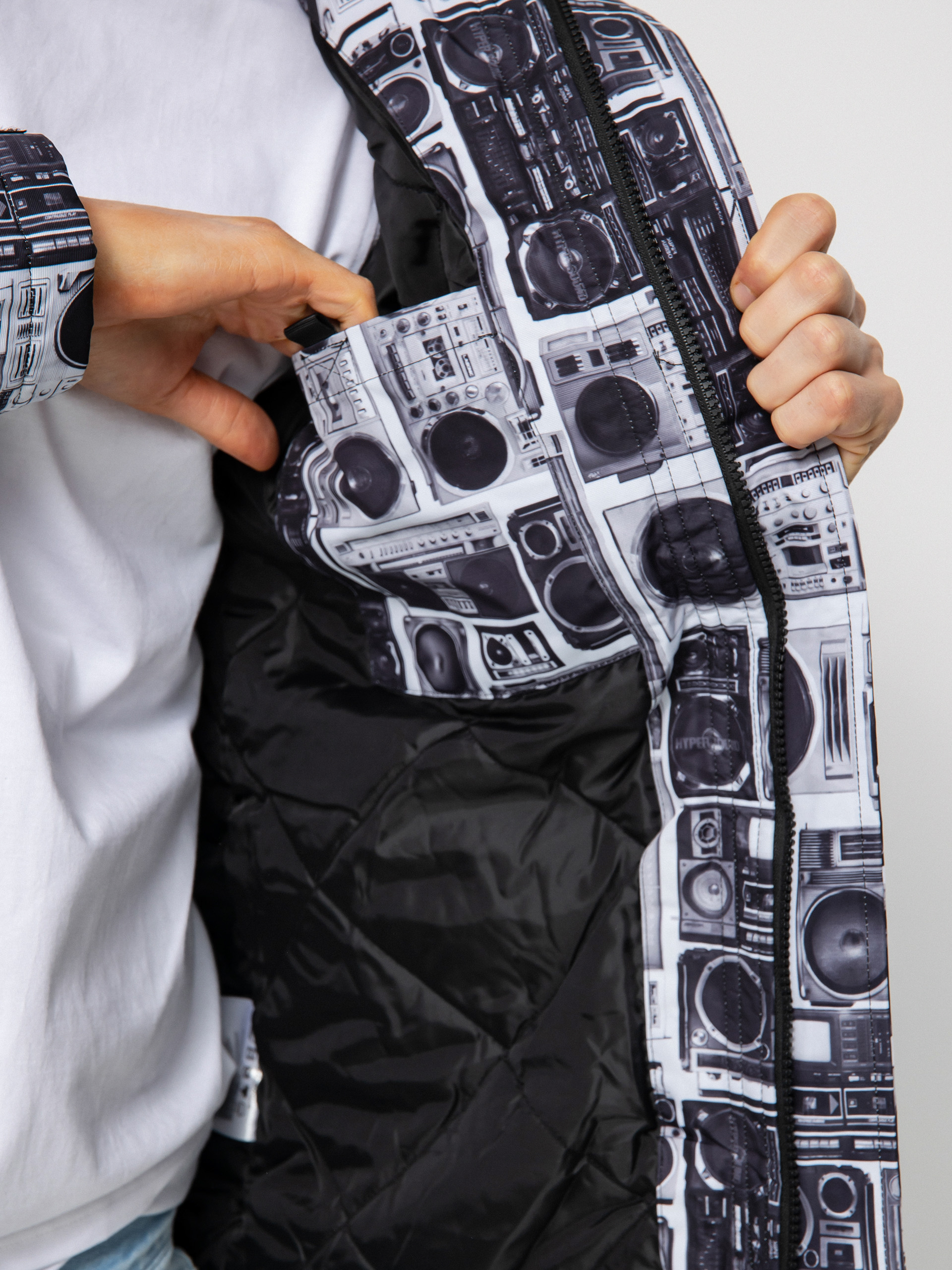 MassDnm Grenoble Dzseki (black/boombox)