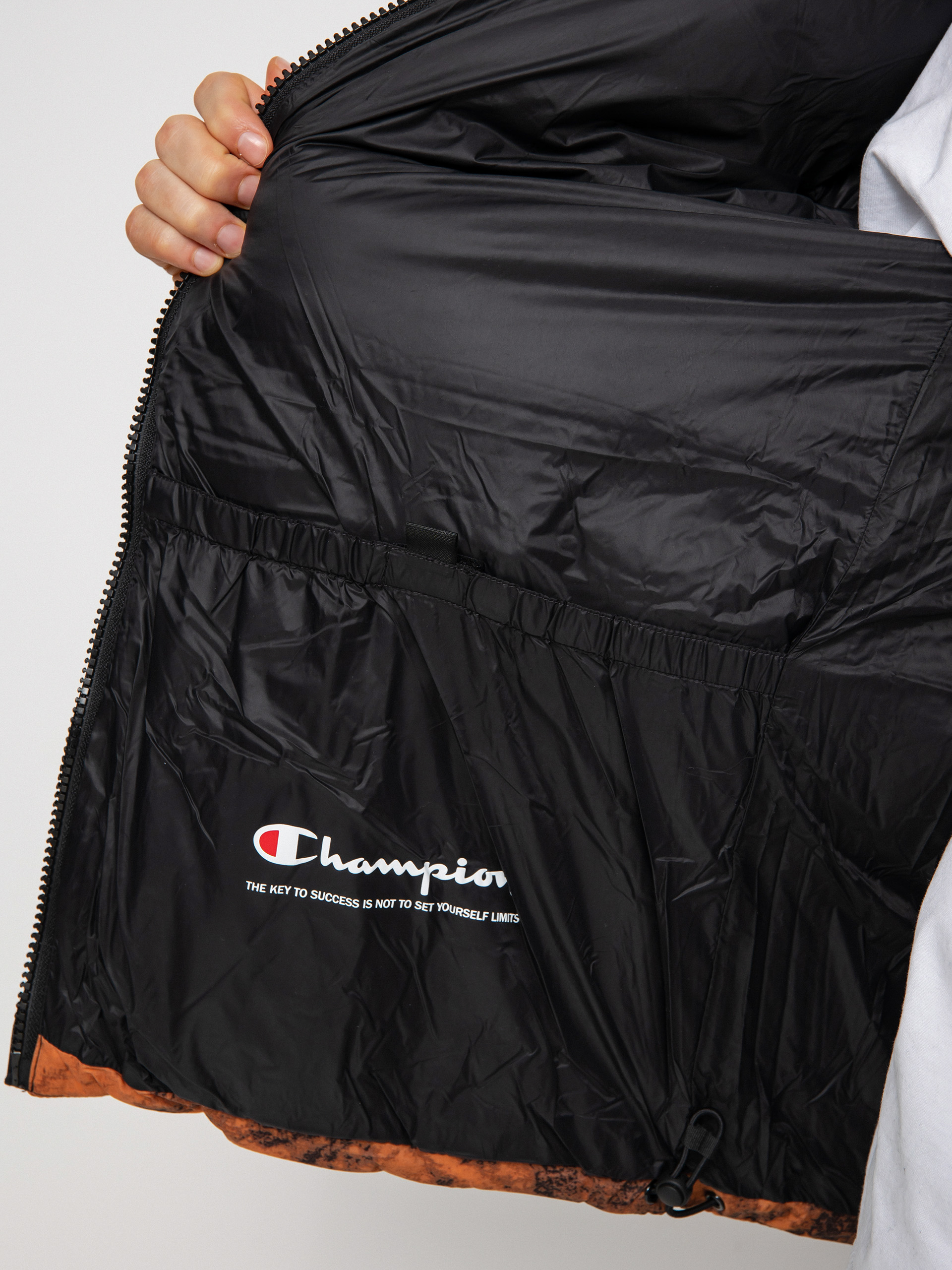 Champion Hooded Jacket 218087 Dzseki (abw/allover/nbk)