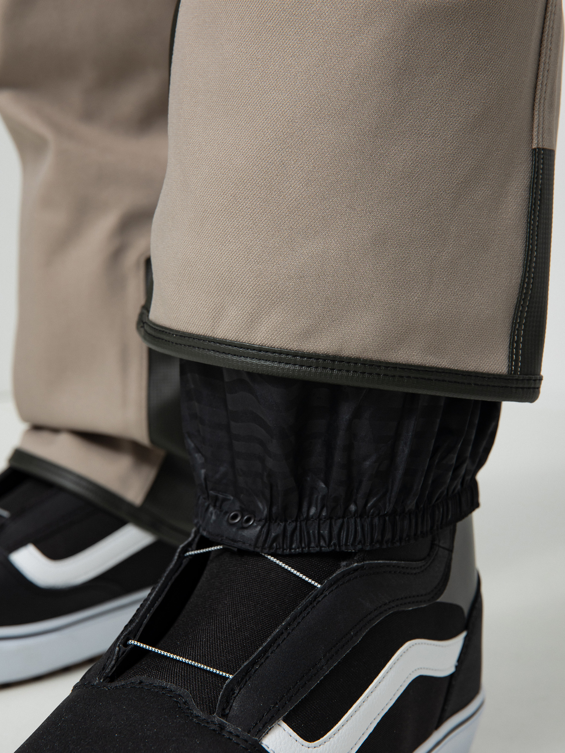 Férfi Volcom New Articulated Snowboard nadrág (dark khaki)