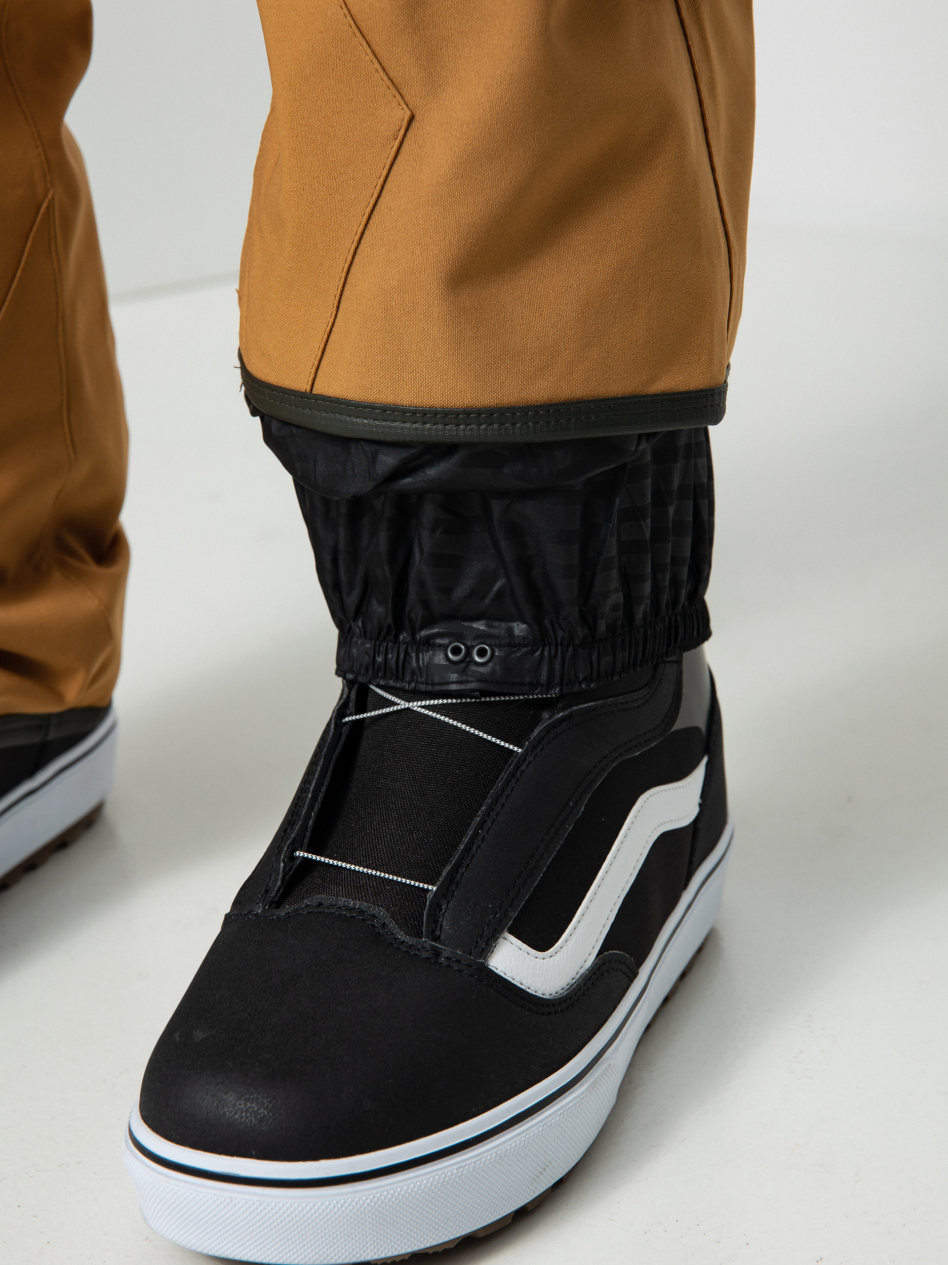 Férfi Volcom Roan Bib Overall Snowboard nadrág (caramel)