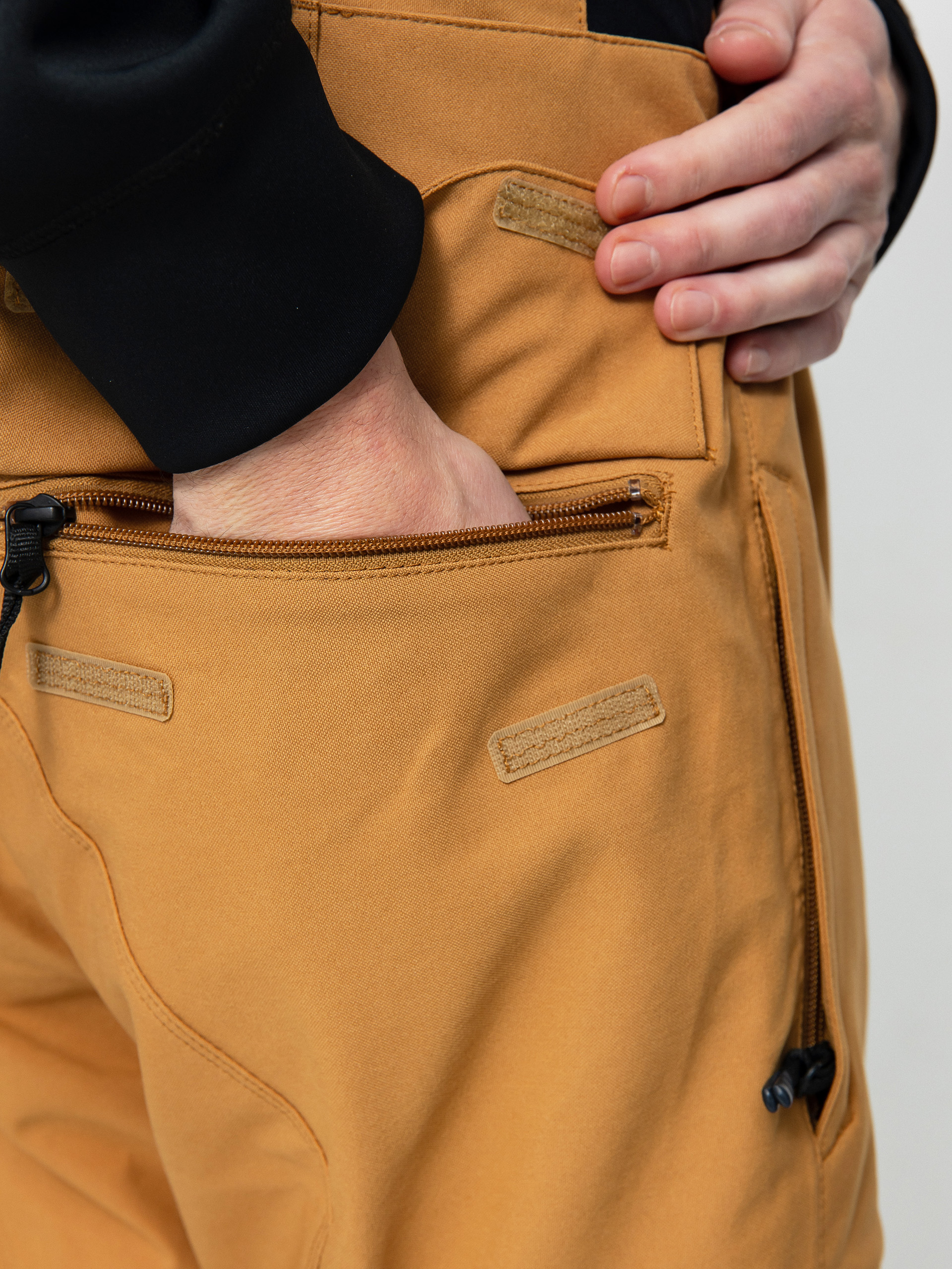 Férfi Volcom Roan Bib Overall Snowboard nadrág (caramel)