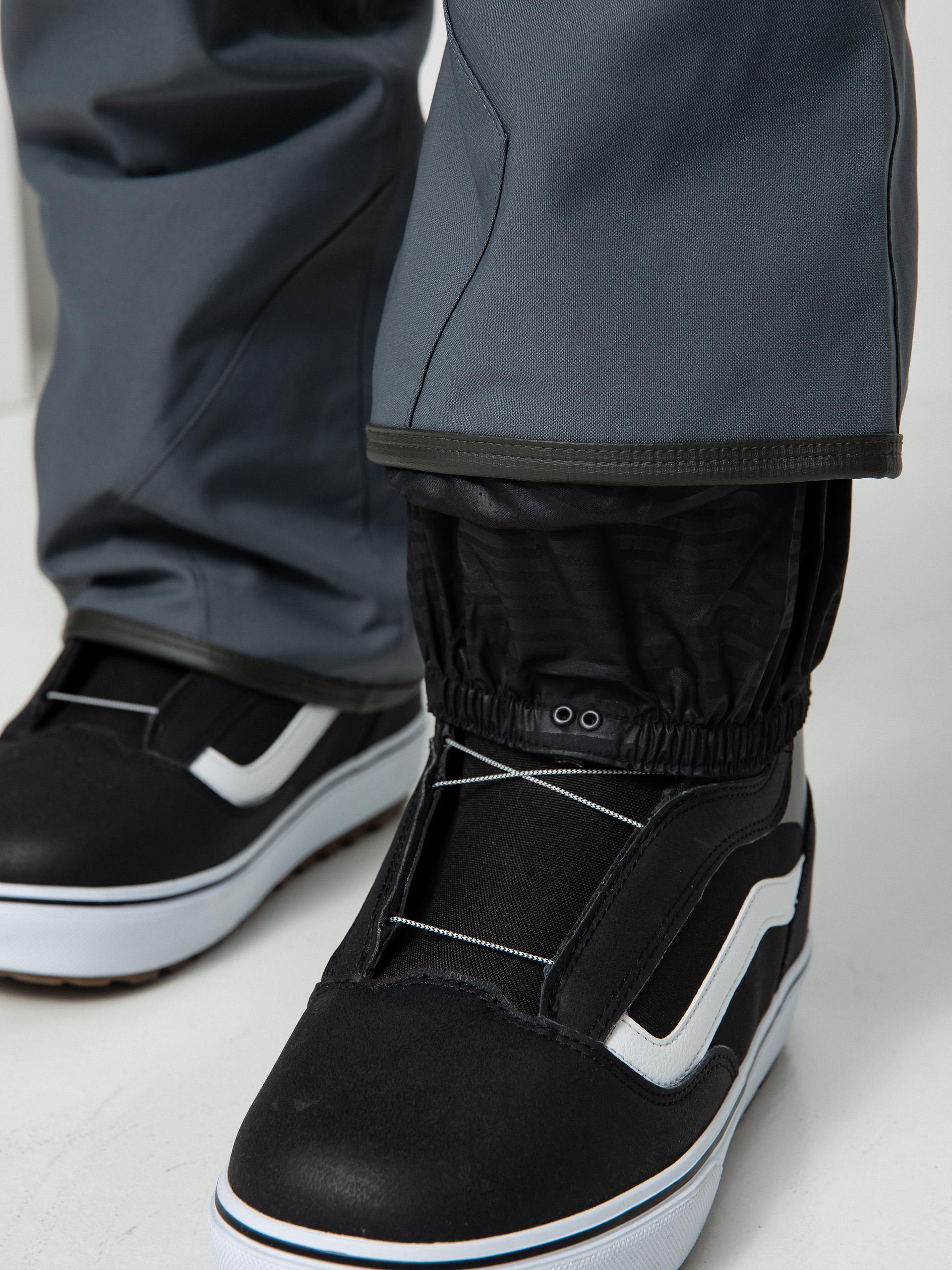 Férfi Volcom Roan Bib Overall Snowboard nadrág (dark grey)