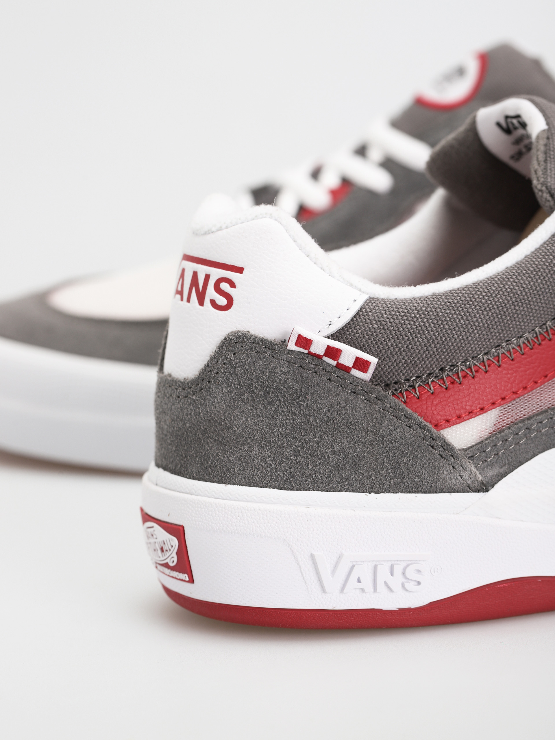 Vans Wayvee Cipők (gray/red)