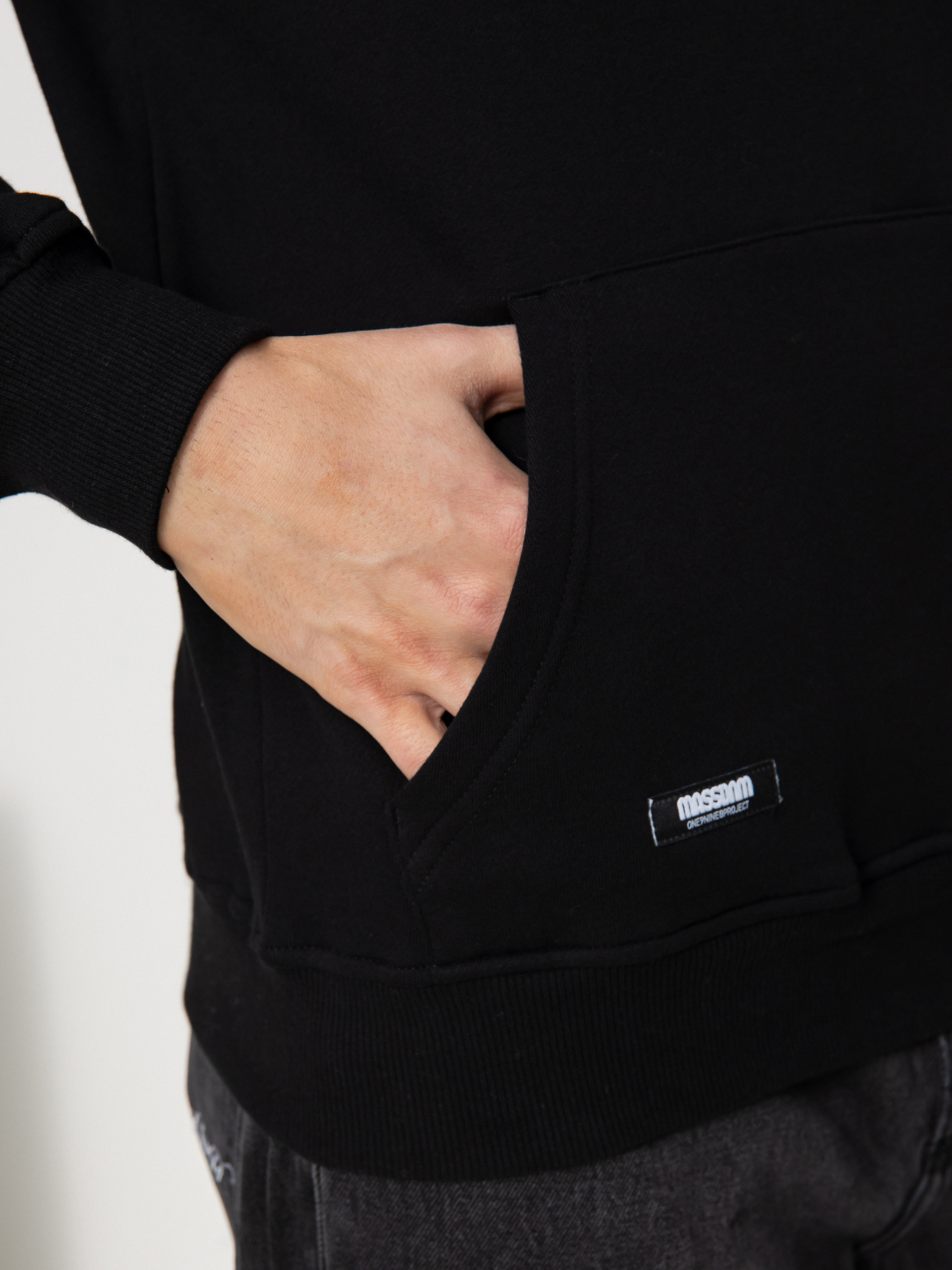 MassDnm Bulbs HD Kapucnis pulóver (black)