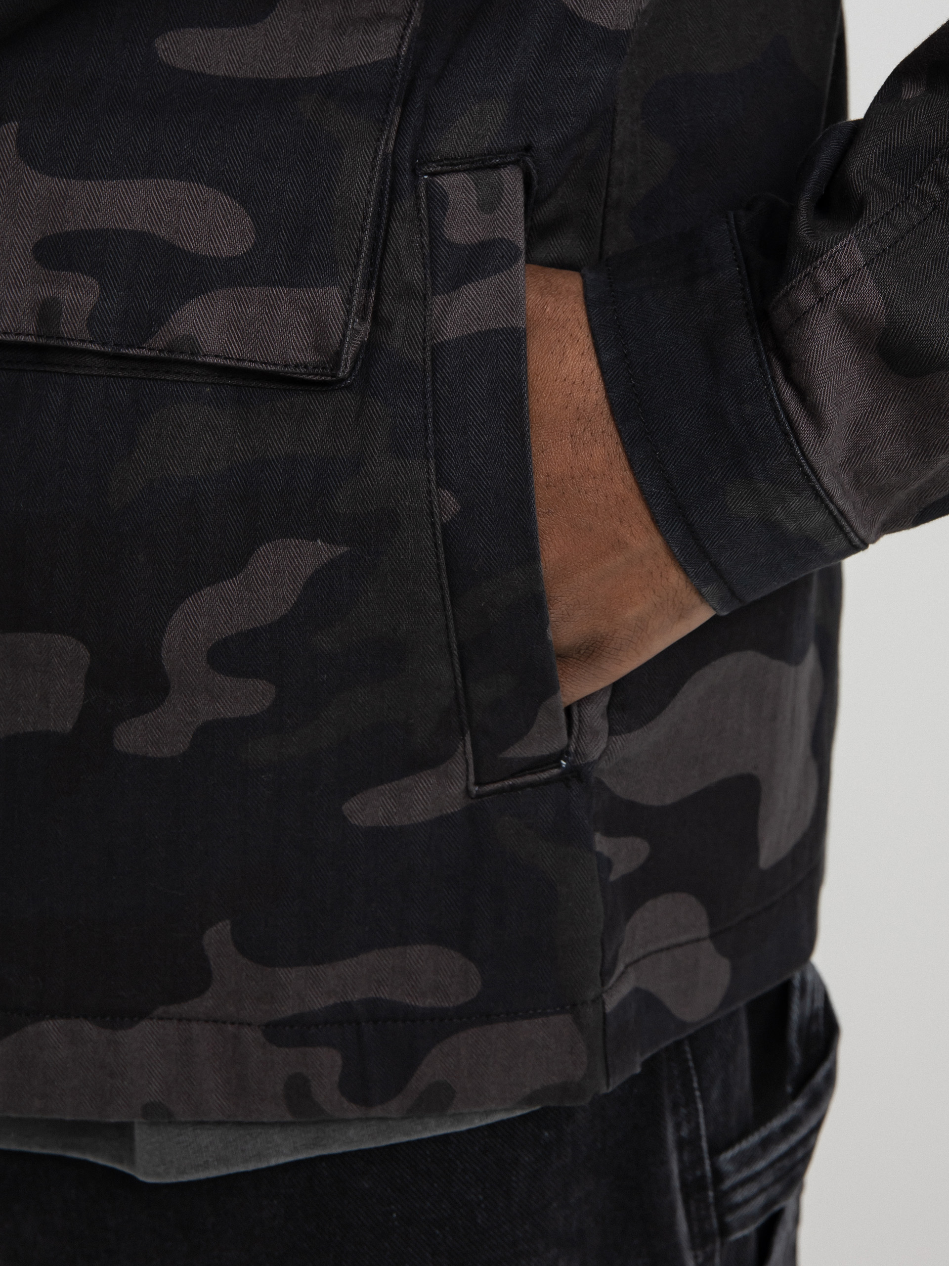 DC Admiral 3 Dzseki (black camo)