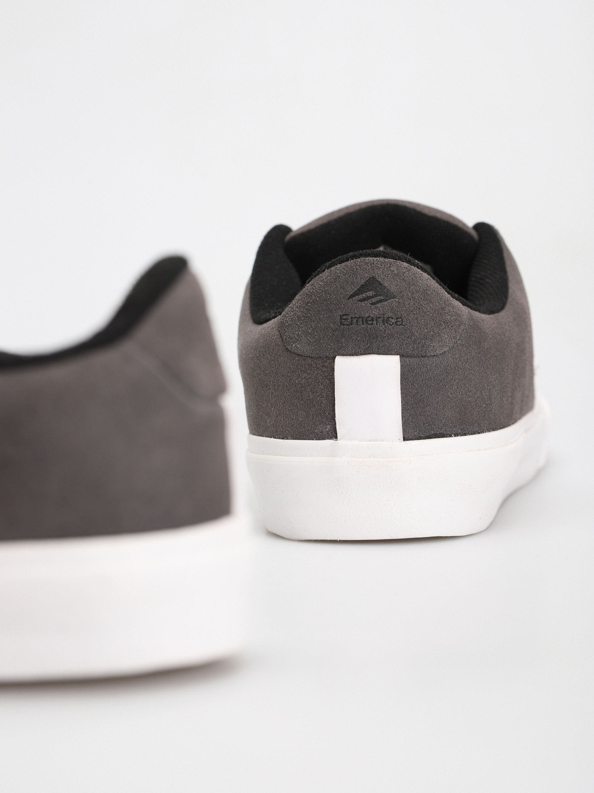 Emerica Temple Cipők (dark grey/white)