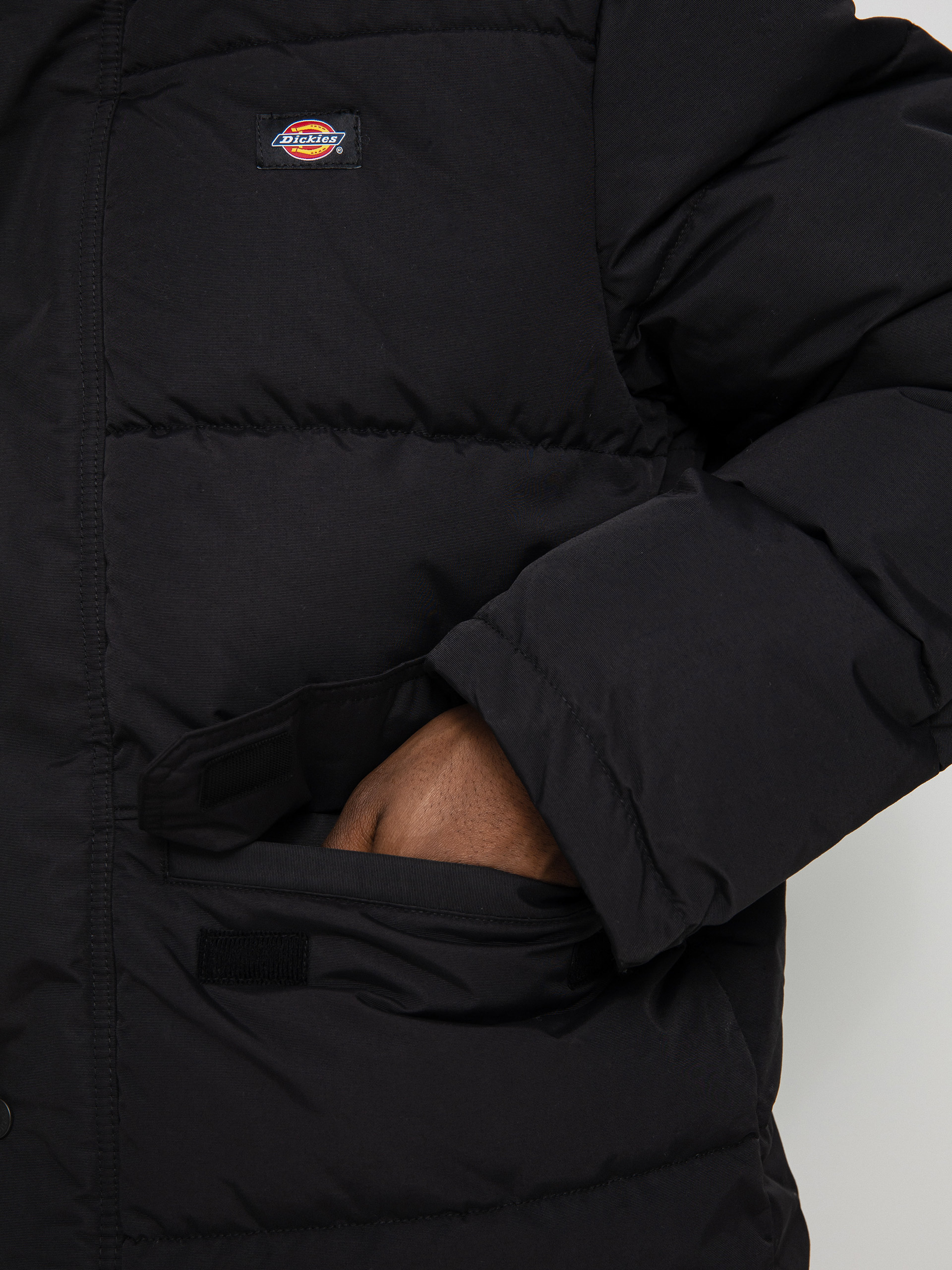 Dickies Glacier View Puffer Dzseki (black)