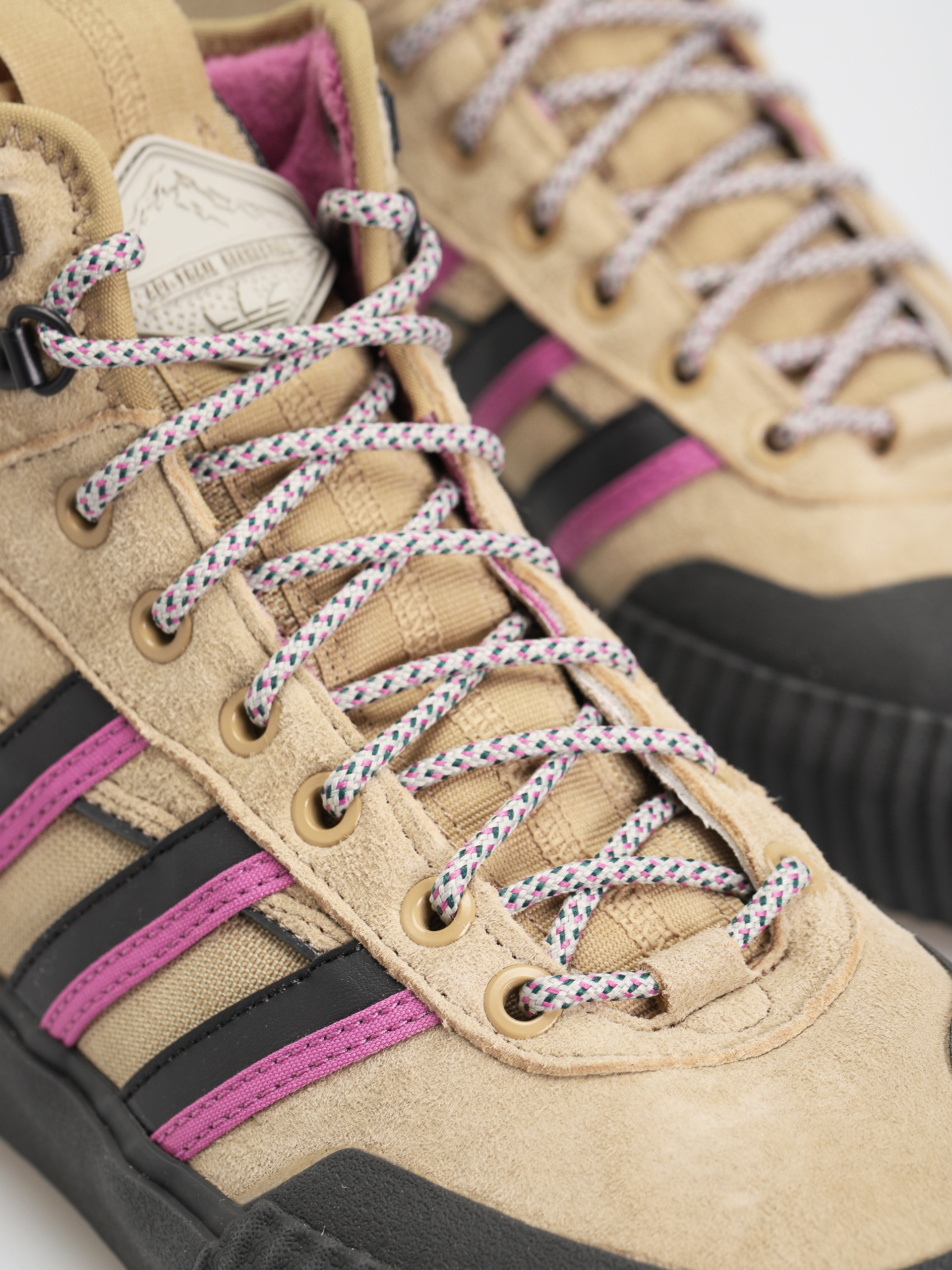 adidas Originals Akando Atr Cipők (beiton/sepuli/carbon)