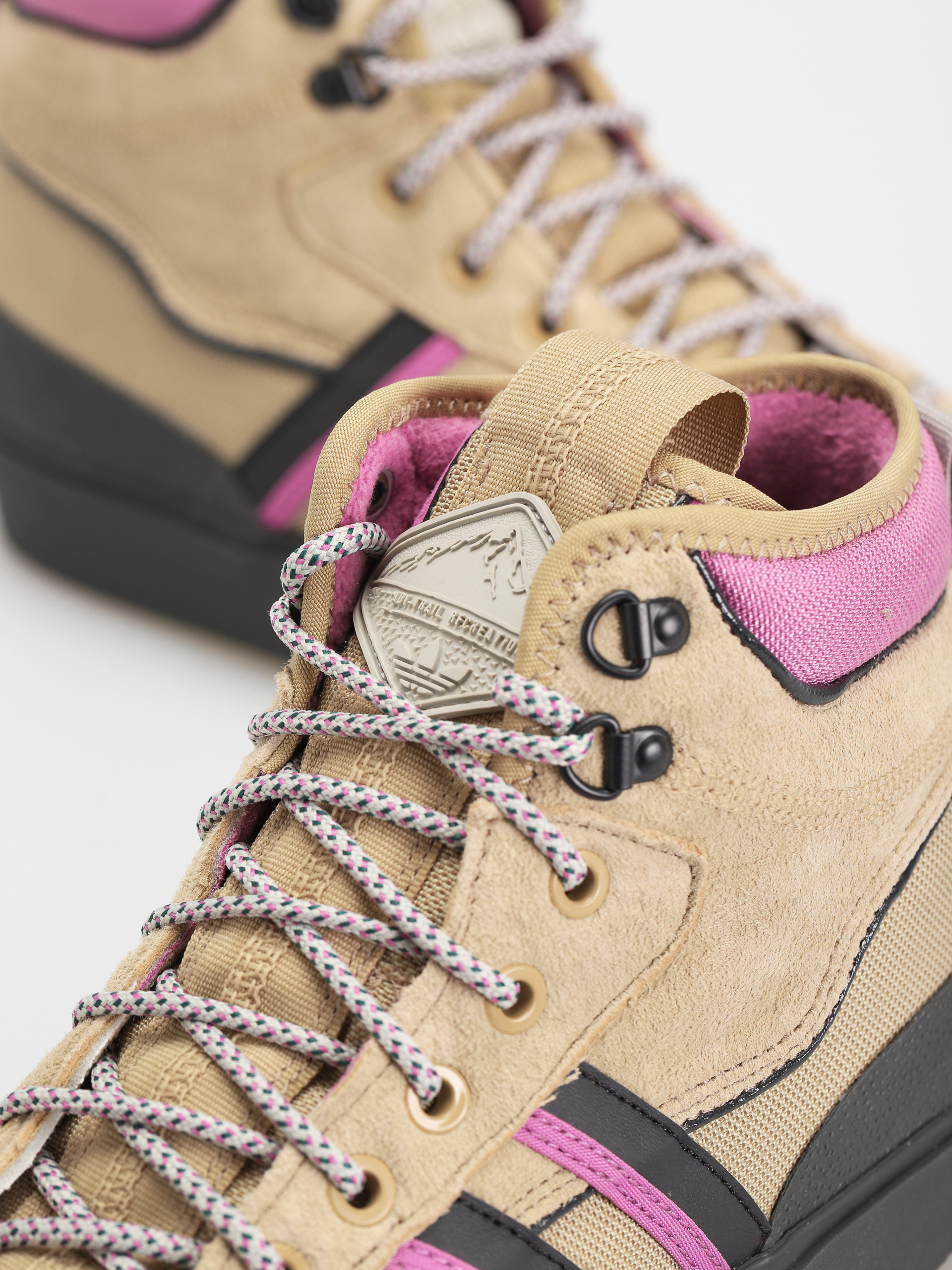 adidas Originals Akando Atr Cipők (beiton/sepuli/carbon)