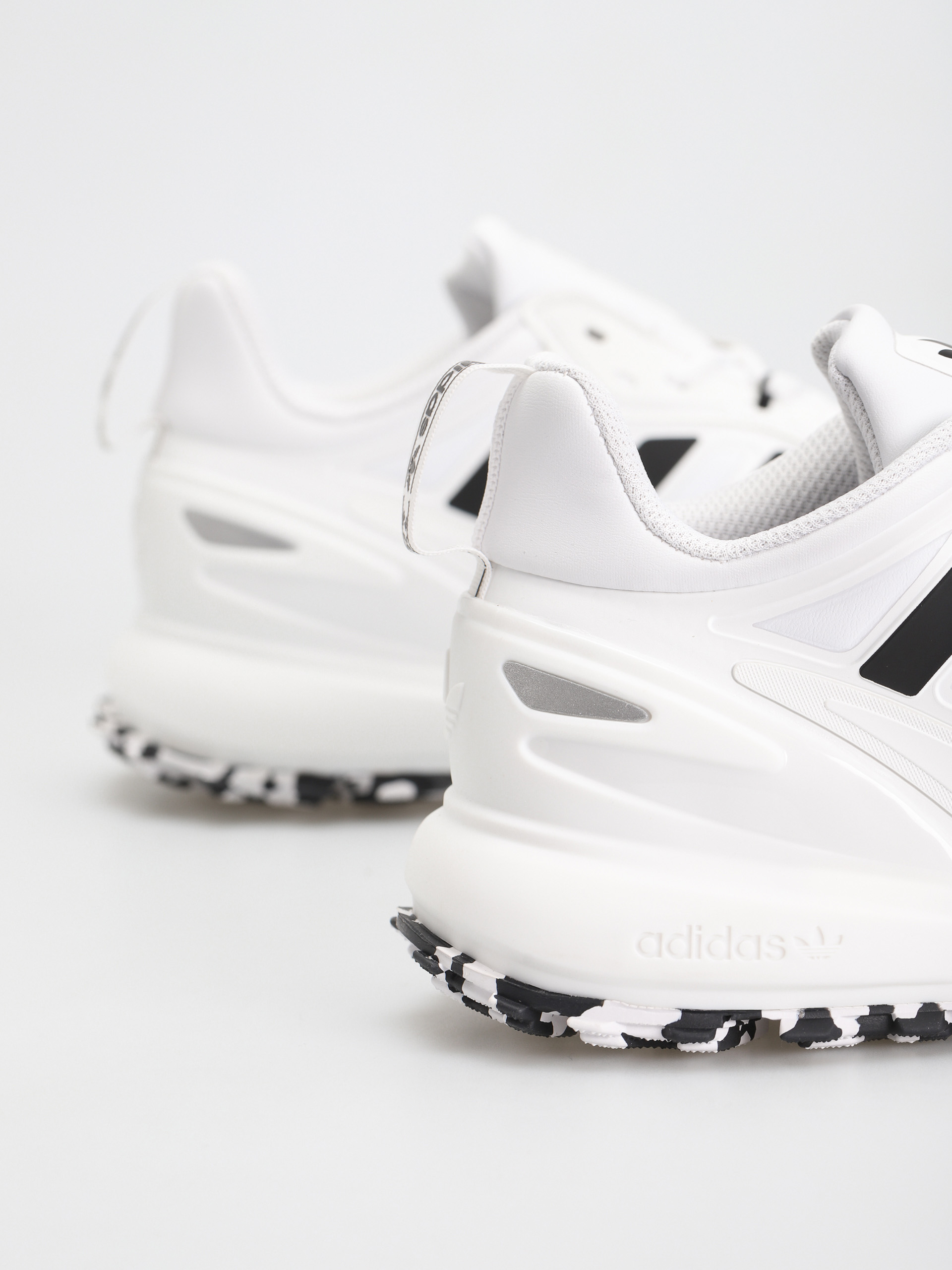 adidas Originals Zx 2K Boost 2.0 Trail Cipők (ftwwht/cblack/grefiv)