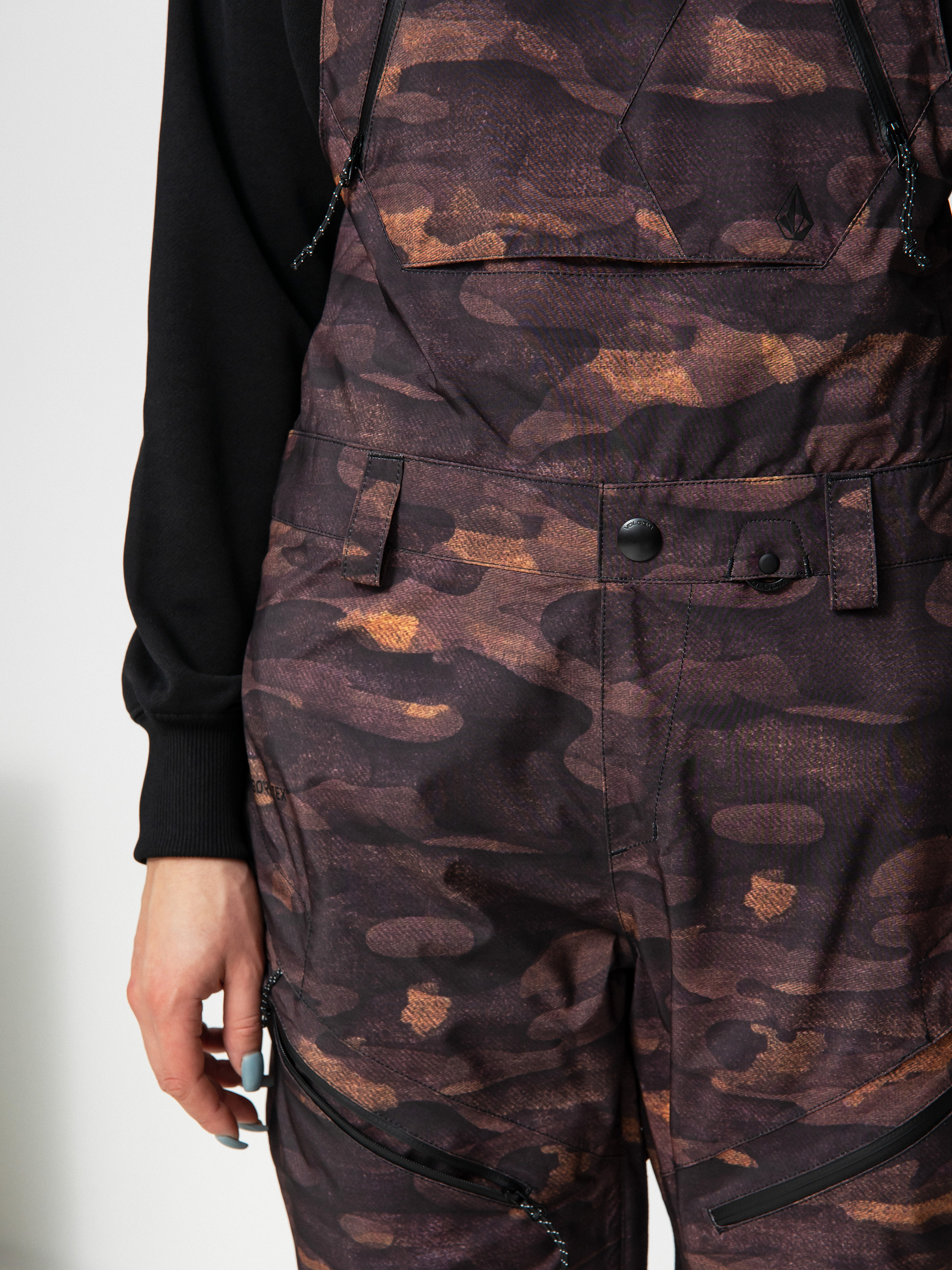 Női Volcom Elm Stretch Gore Bib Overall Snowboard nadrág (dusk camo)